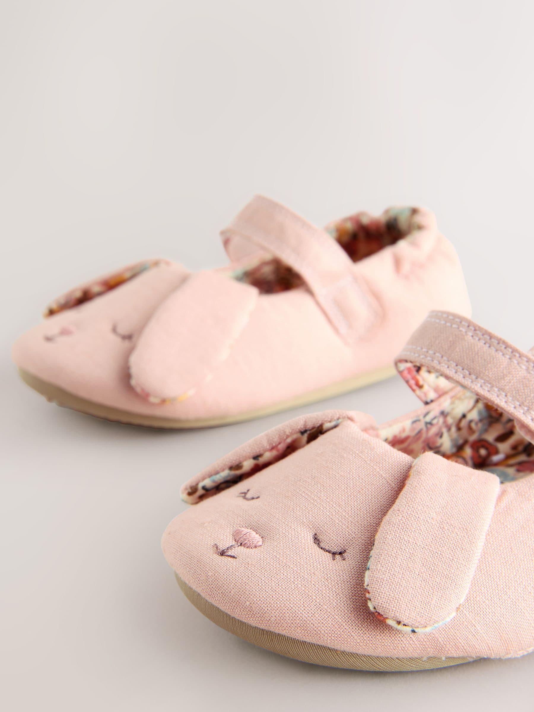 Roze met konijnen - Mary Jane pantoffels