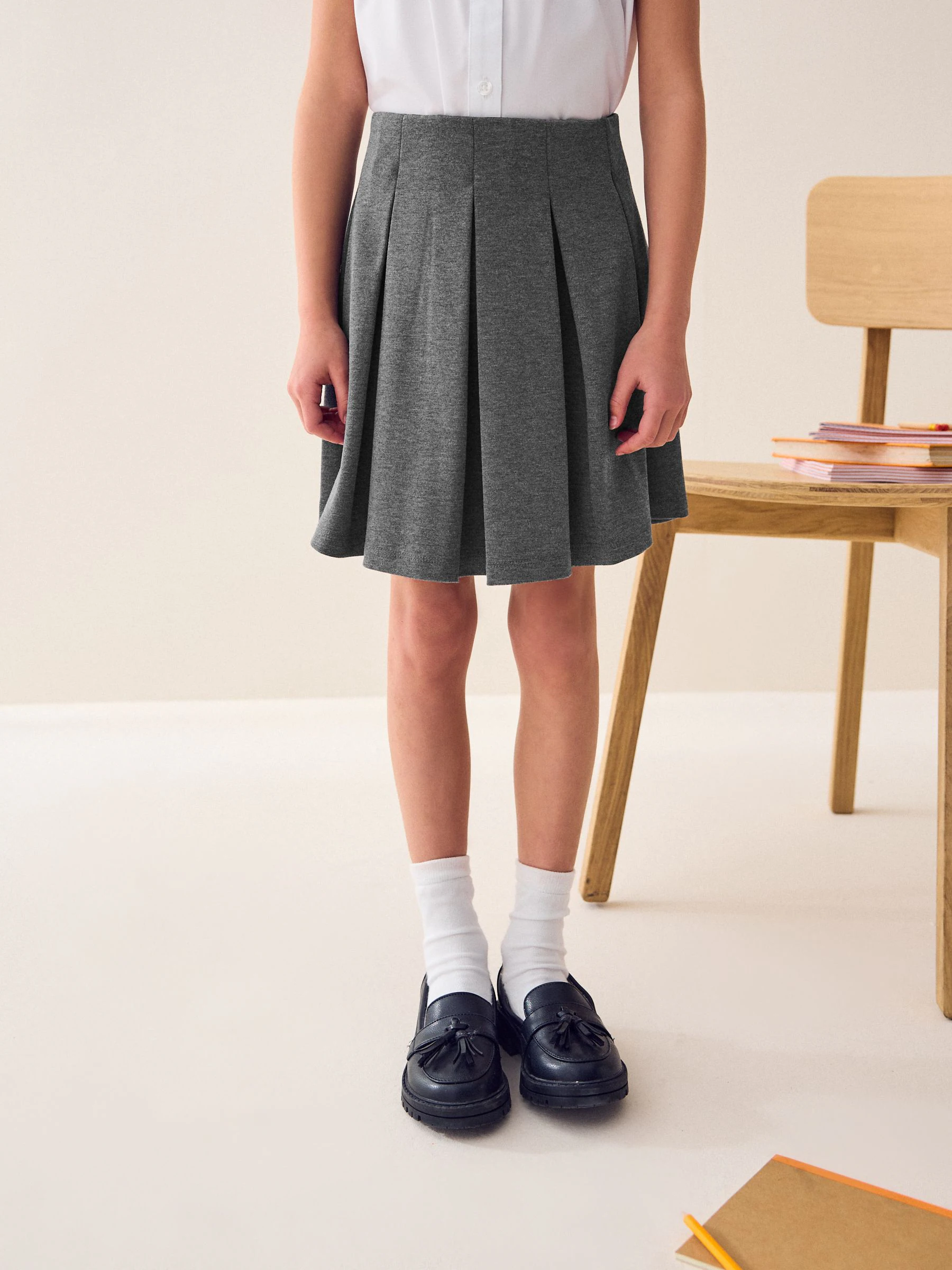 Grijs - Jersey pull-on geplooide schoolrok met stretch (3-17jr)