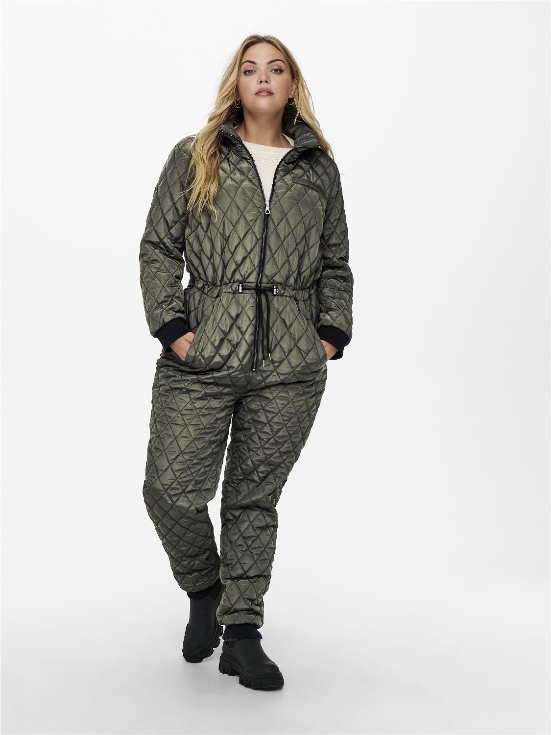CARLAURA Overall Beluga
