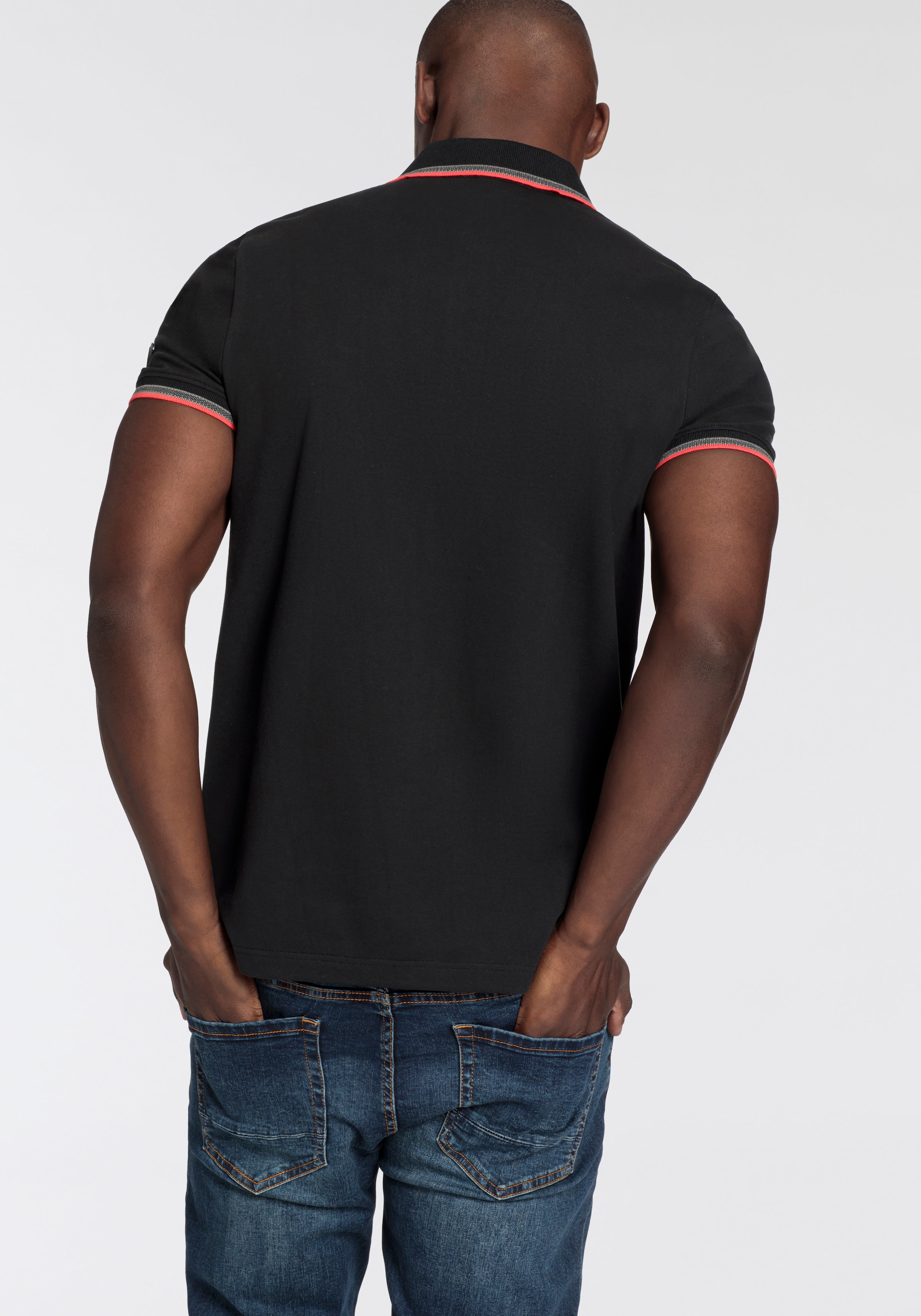 Bruno Banani Poloshirt Kurzarm,  schmal geschnitten,  Colourblocking-Optik