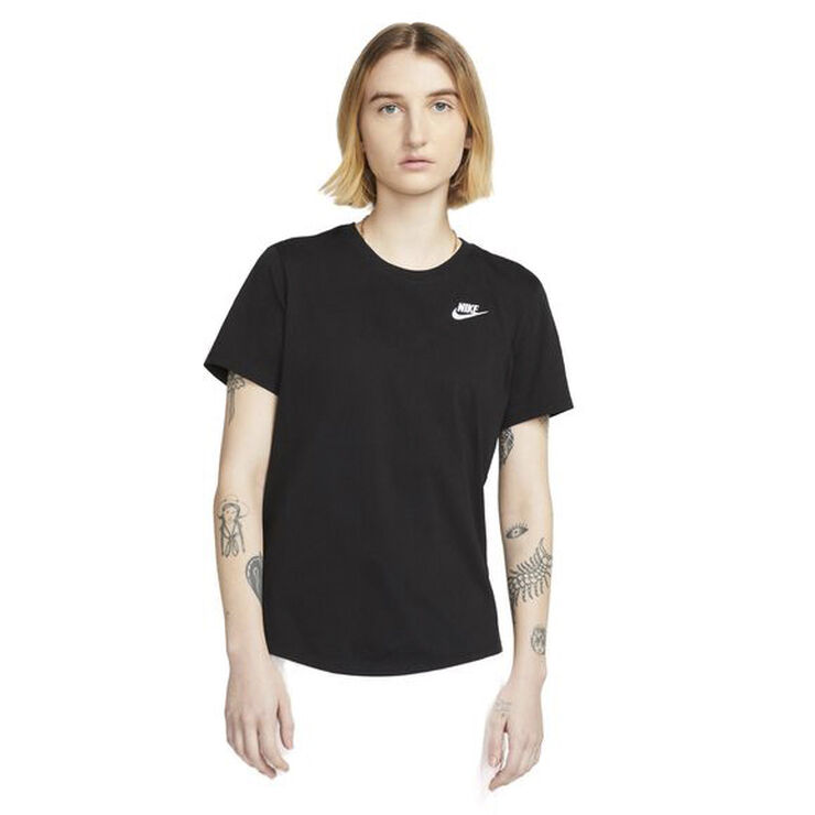 Nike Sportswear Club Essentials T-shirt Sort