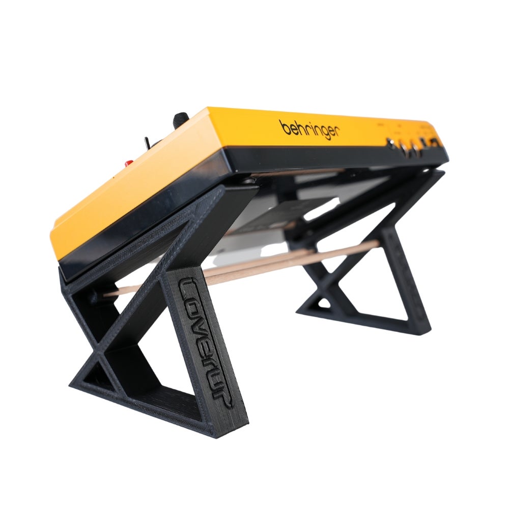 Coverup desktop statief voor Behringer TD3 verhoogd