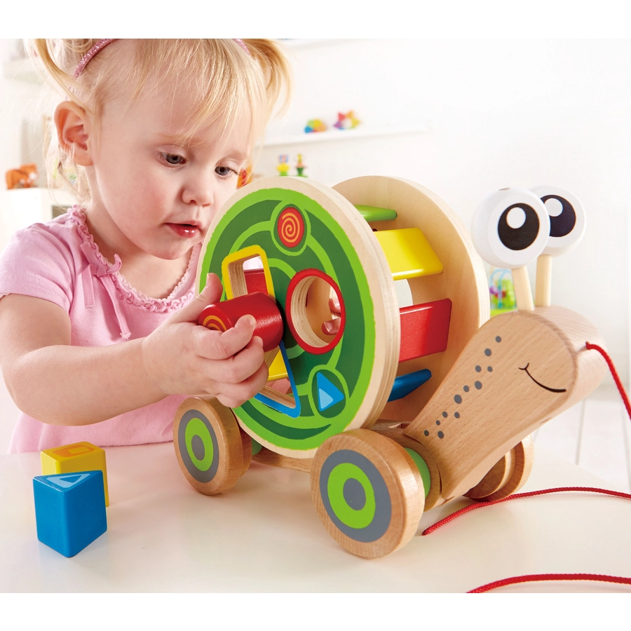 Hape Nachziehspielzeug Schnecke