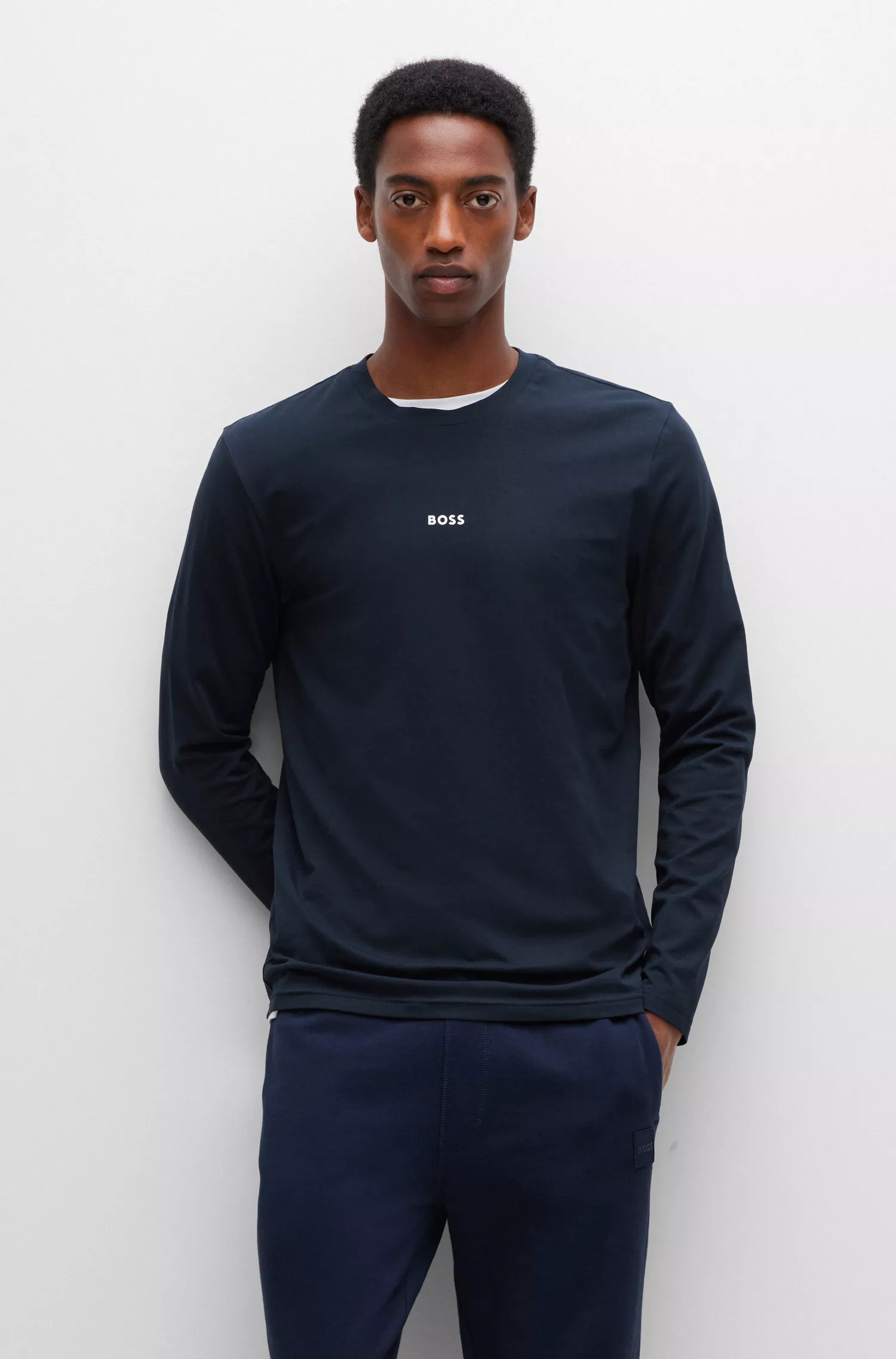 Camiseta BOSS laranja de algodão stretch com modelagem regular e logotipo contrastante.