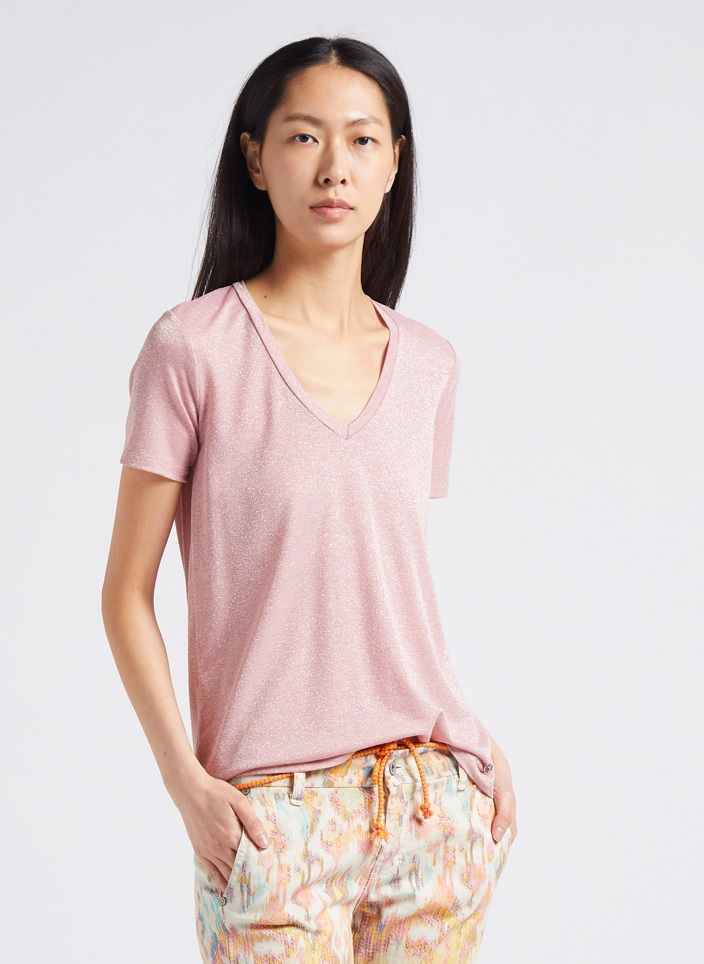 T-shirt col V en fibres métallisées | Rose