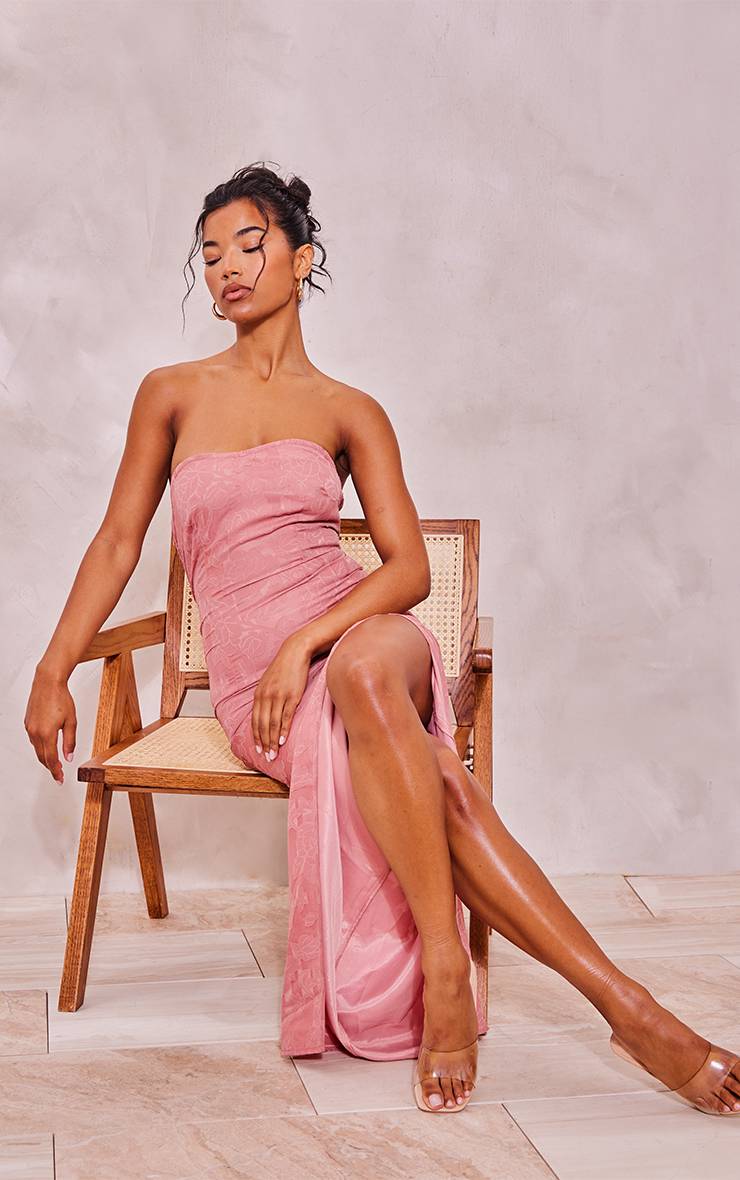 Rose Robe Longue Bustier À Fleurs Texturées