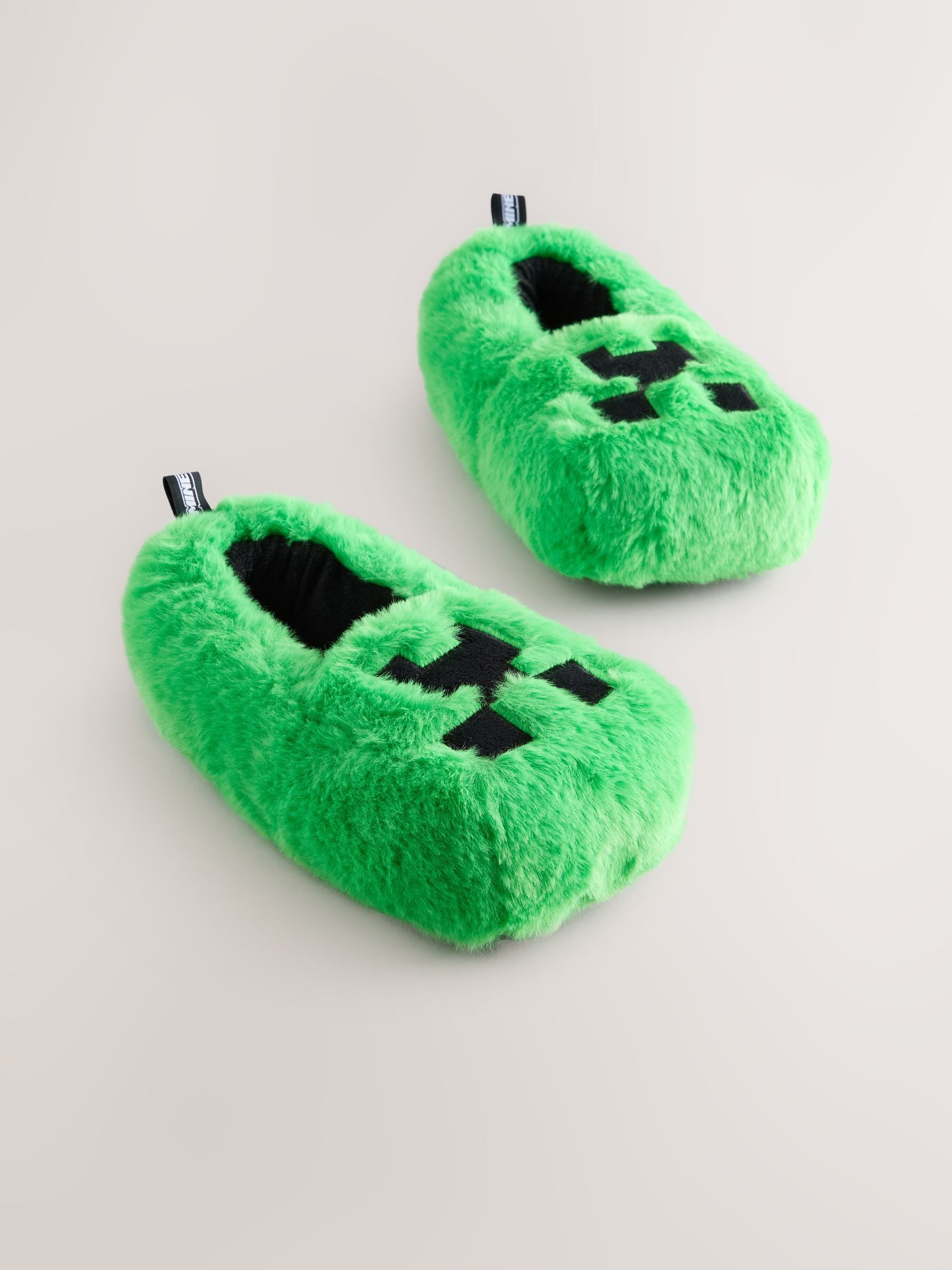 Groen - Minecraft Fluffy Creeper Slippers