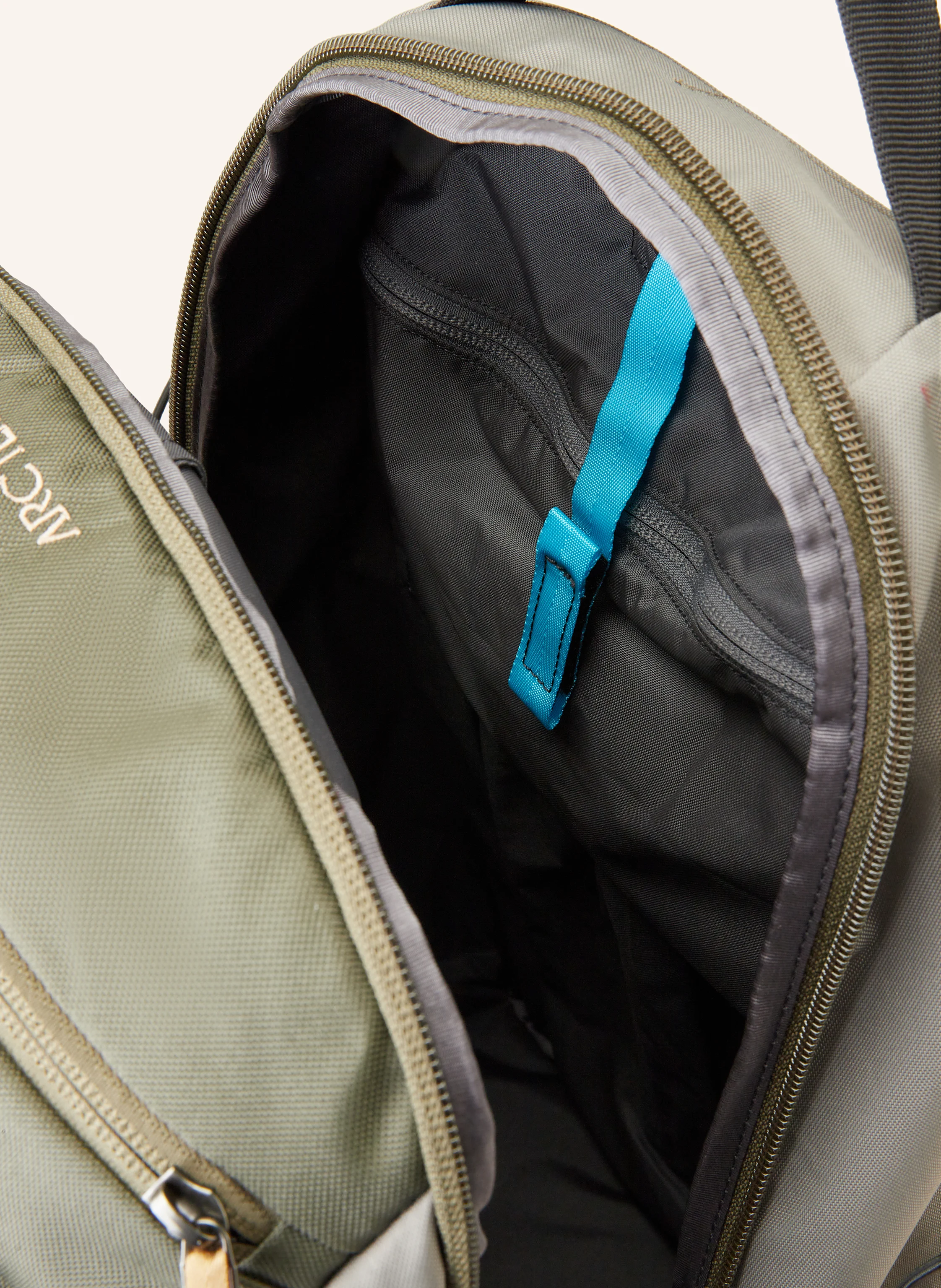 ARC'TERYX Rucksack MANTIS 26 l mit Laptop-Fach