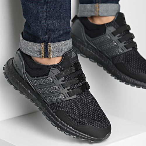 Baskets Ultraboost 1 ID1747 Core Black Grey Six