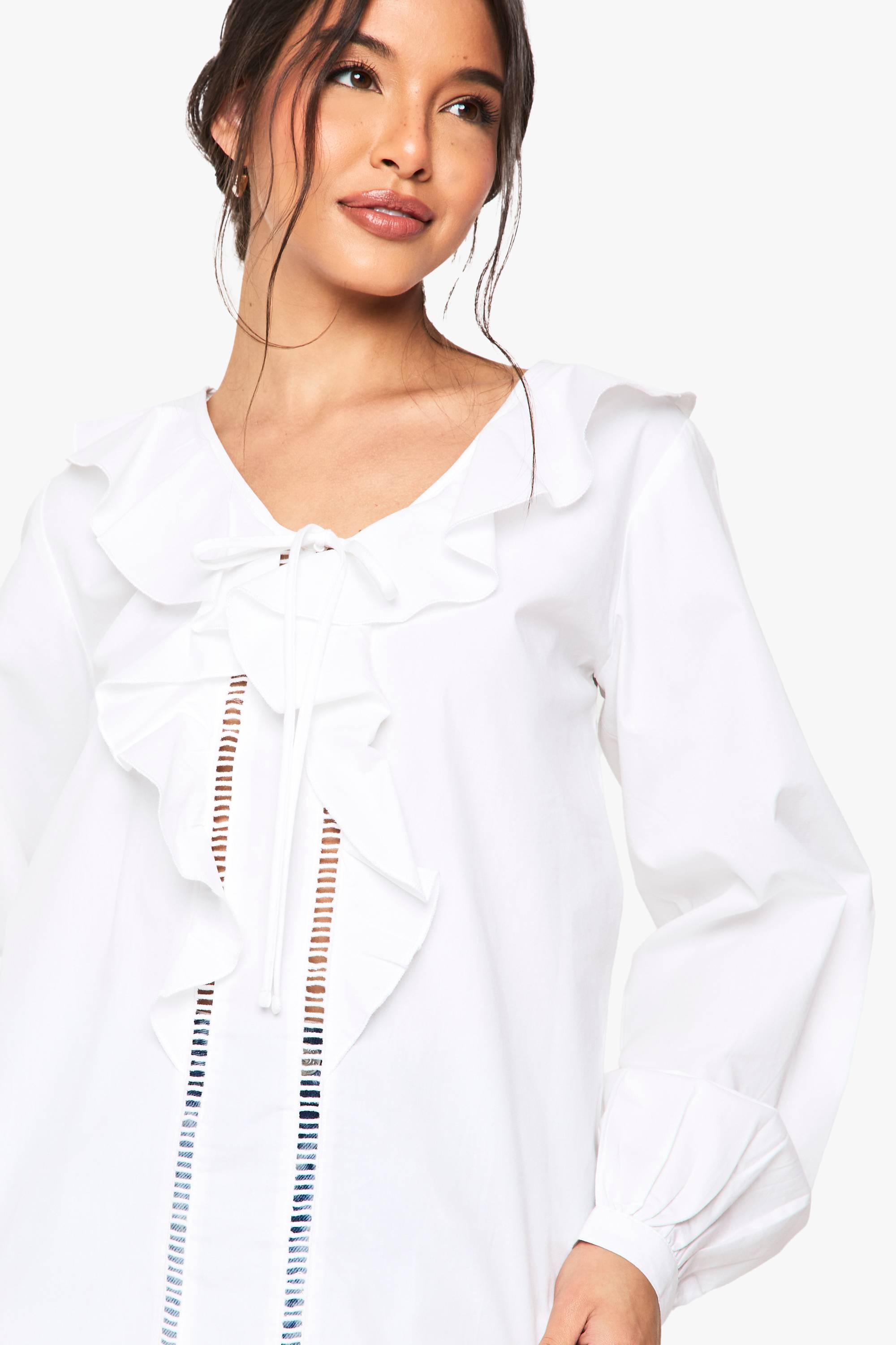 boohoo Chemisier À Volants Et Découpes Ajourées