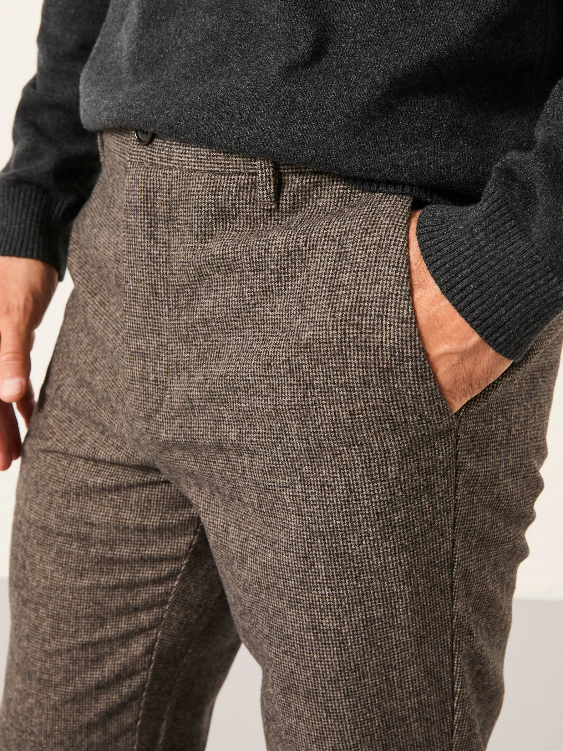 Bruin - FatFace Tailored Fit Wool Mix Trousers