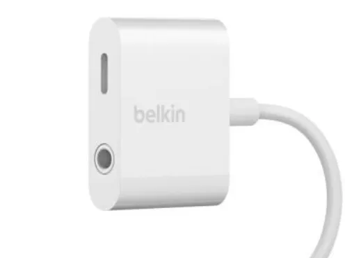 Belkin 3.5 mm Audio   Charge RockStar - Lightning til hovedtelefon-jackstik/opladningsadapter - Lightning (han) til 4-pæl ministik, Lightning (hun) - hvid - for Apple iPad/iPhone (Lightning)