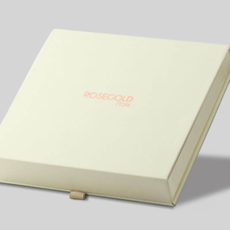Coffret make-up Goldbox enrichit au sérum de croissance Rosegold