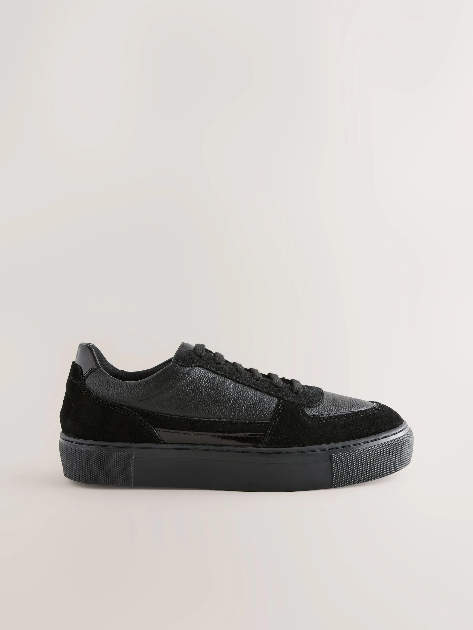 Zwart - Leather Chunky Panel Detail Lace Up Trainers