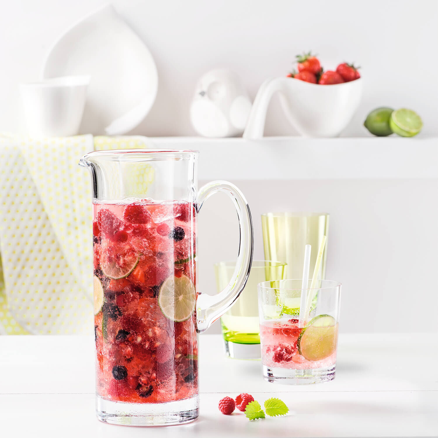 Entree Glass pitcher Clear, 44 oz, crystal glass
