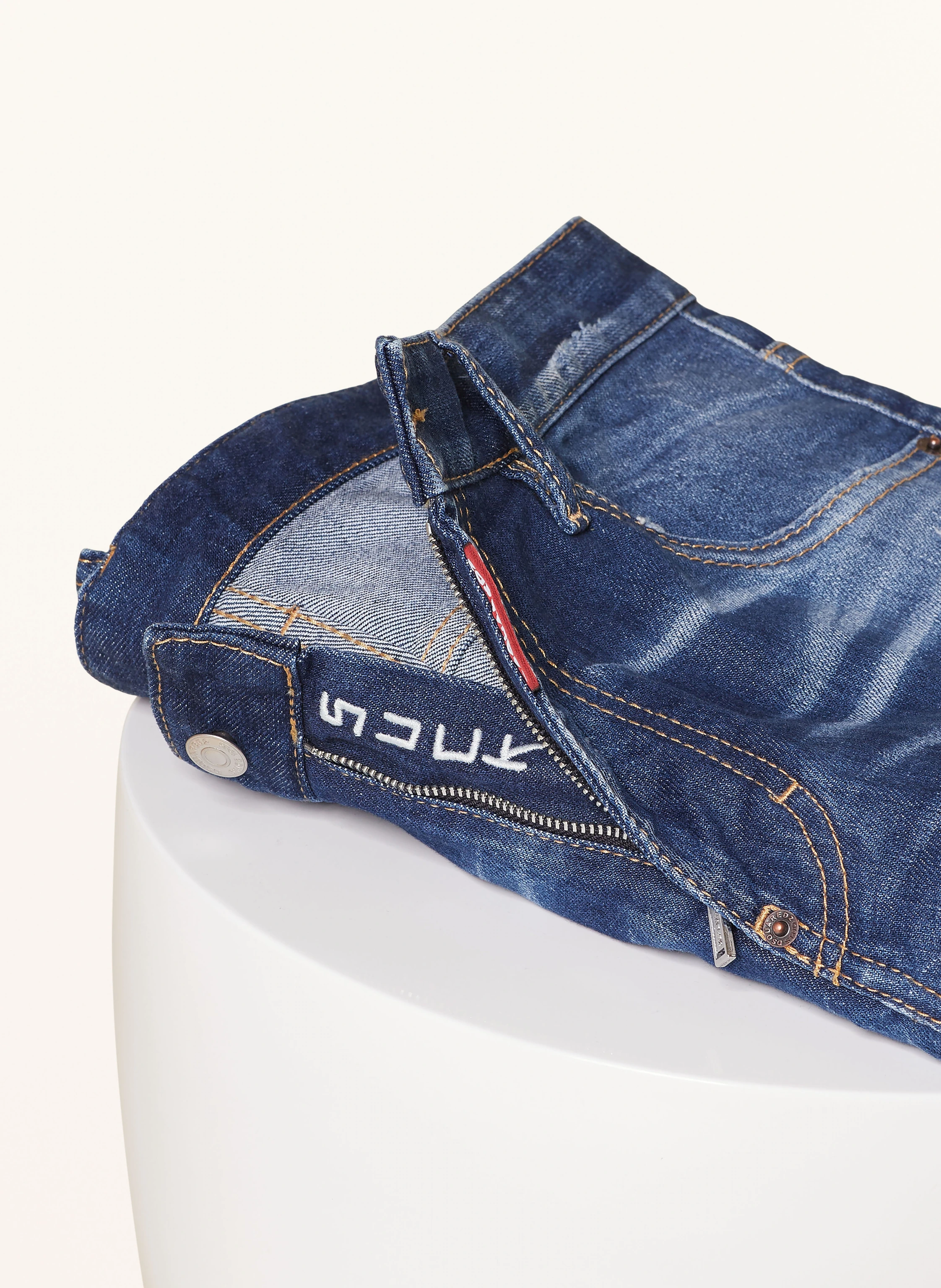DSQUARED2 Destroyed Jeans COOL GUY Extra Slim Fit