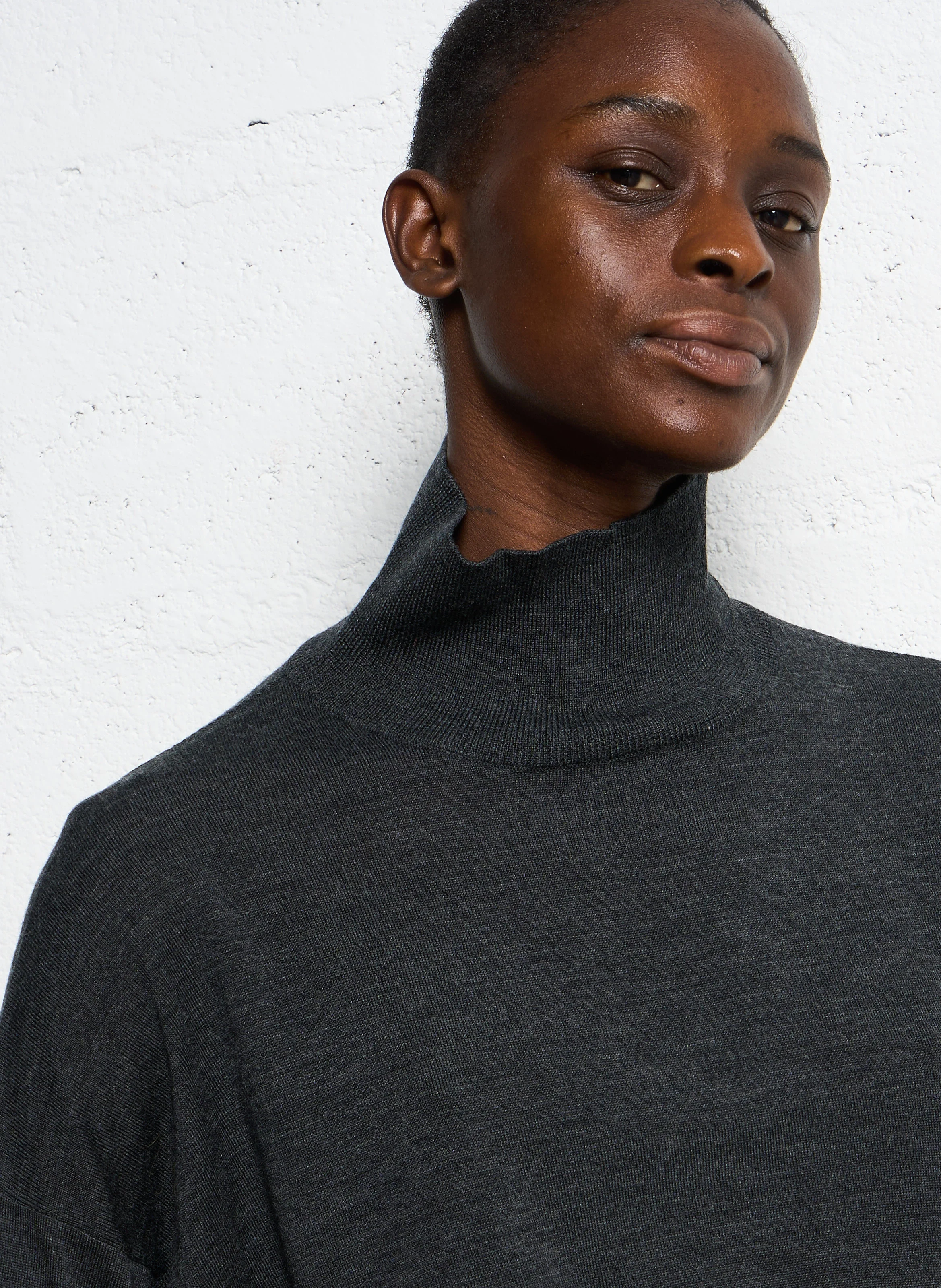 ASSIA - Pull col roulé en laine | Noir