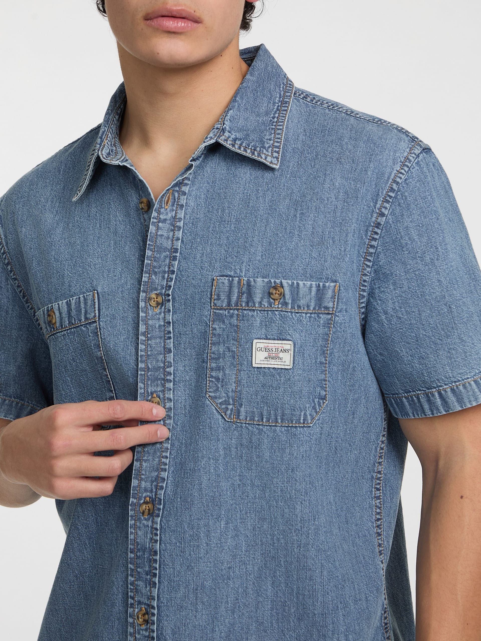 Camisa jeans de manga curta