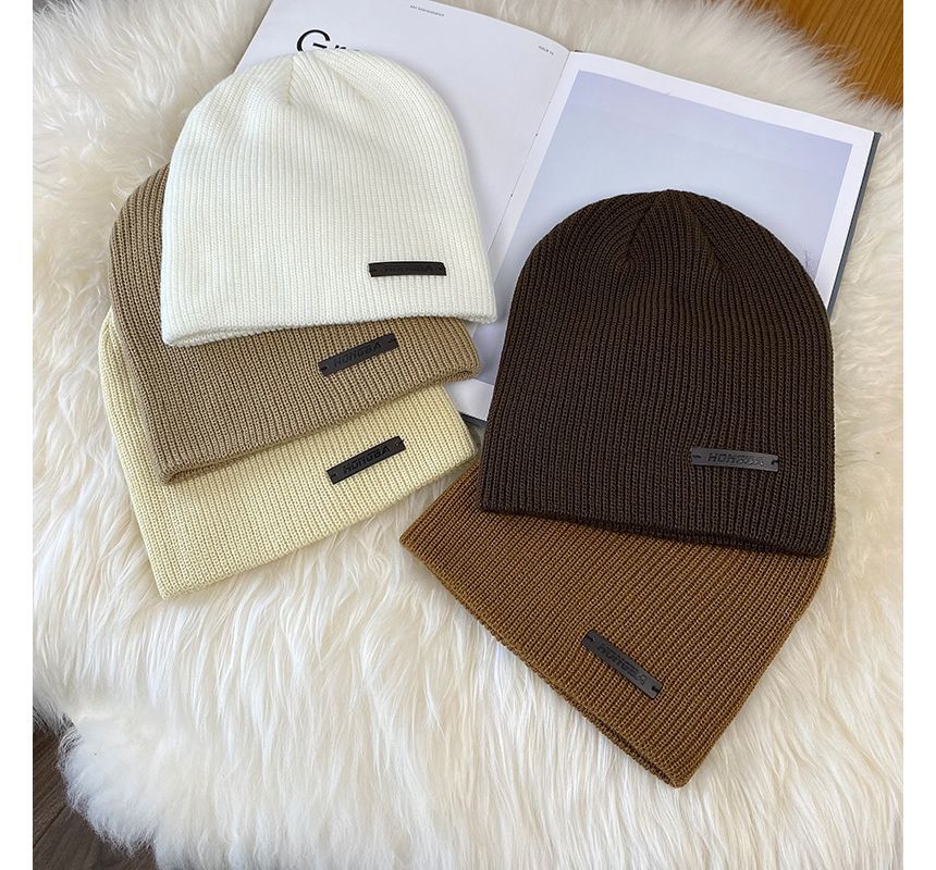 Alpha Kiss - Effen gebreide muts
