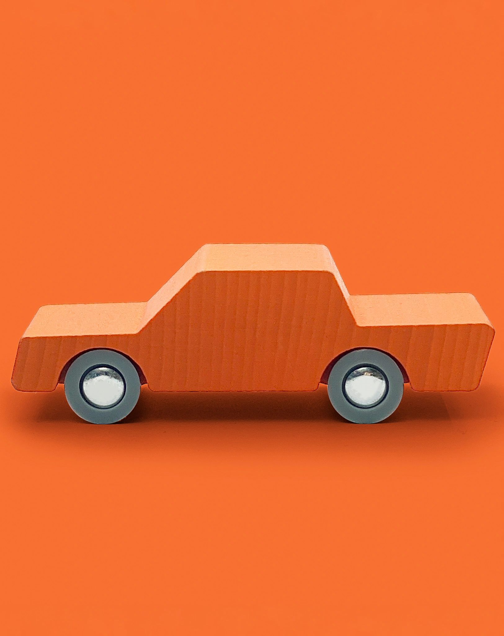 Spielzeugauto ORANGE aus Holz