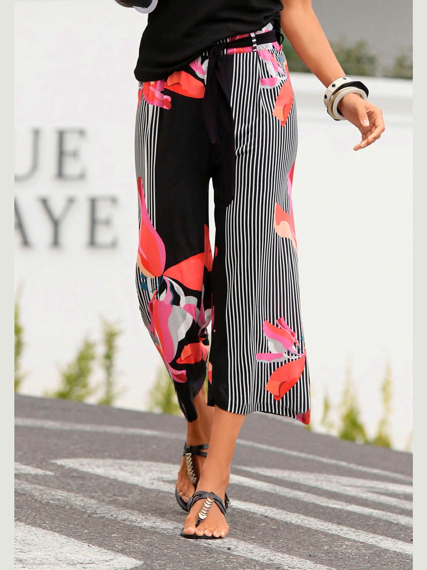 Jupe culotte pantalon avec imprimé tendance sur toute la surface