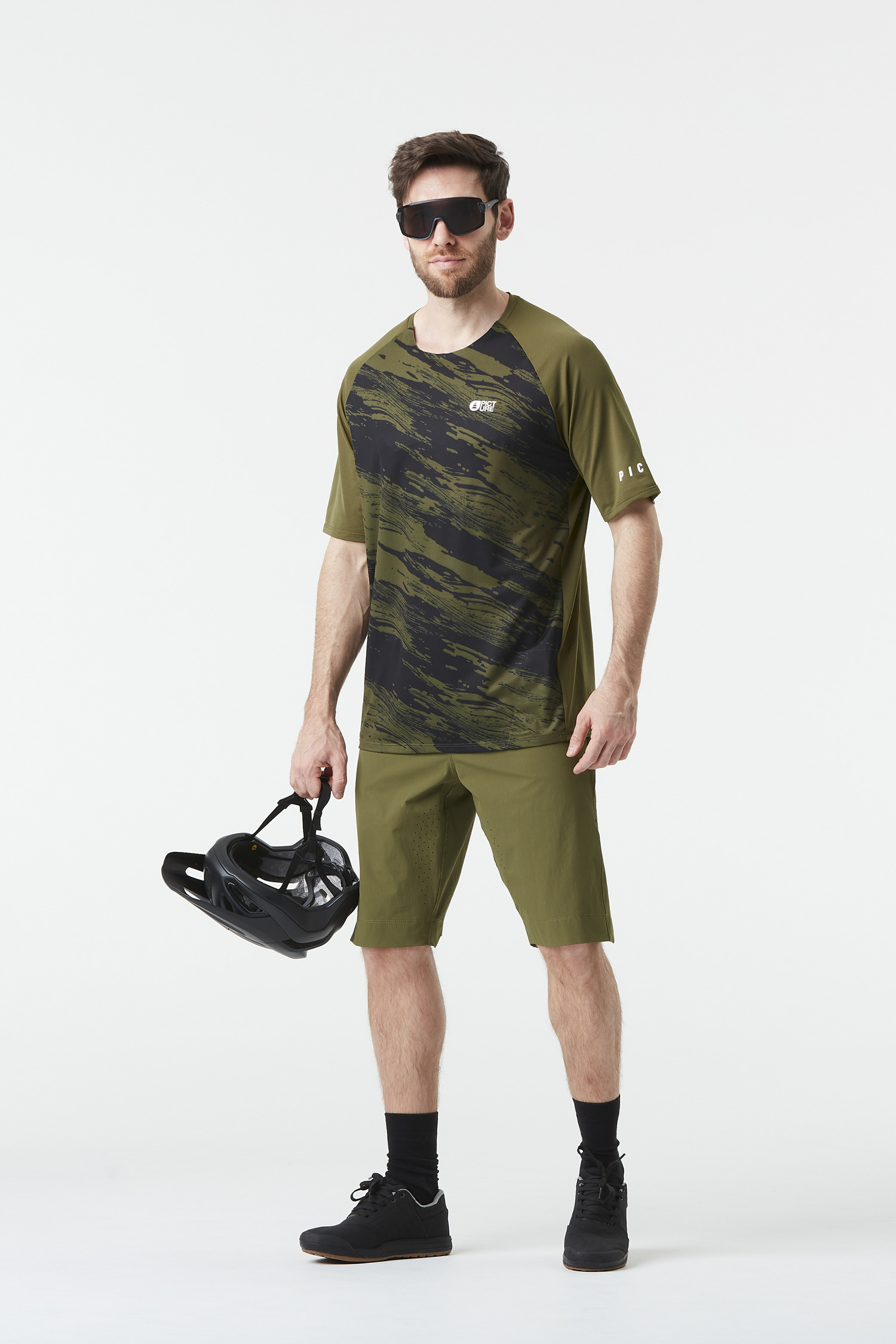 Vellir Stretch Shorts