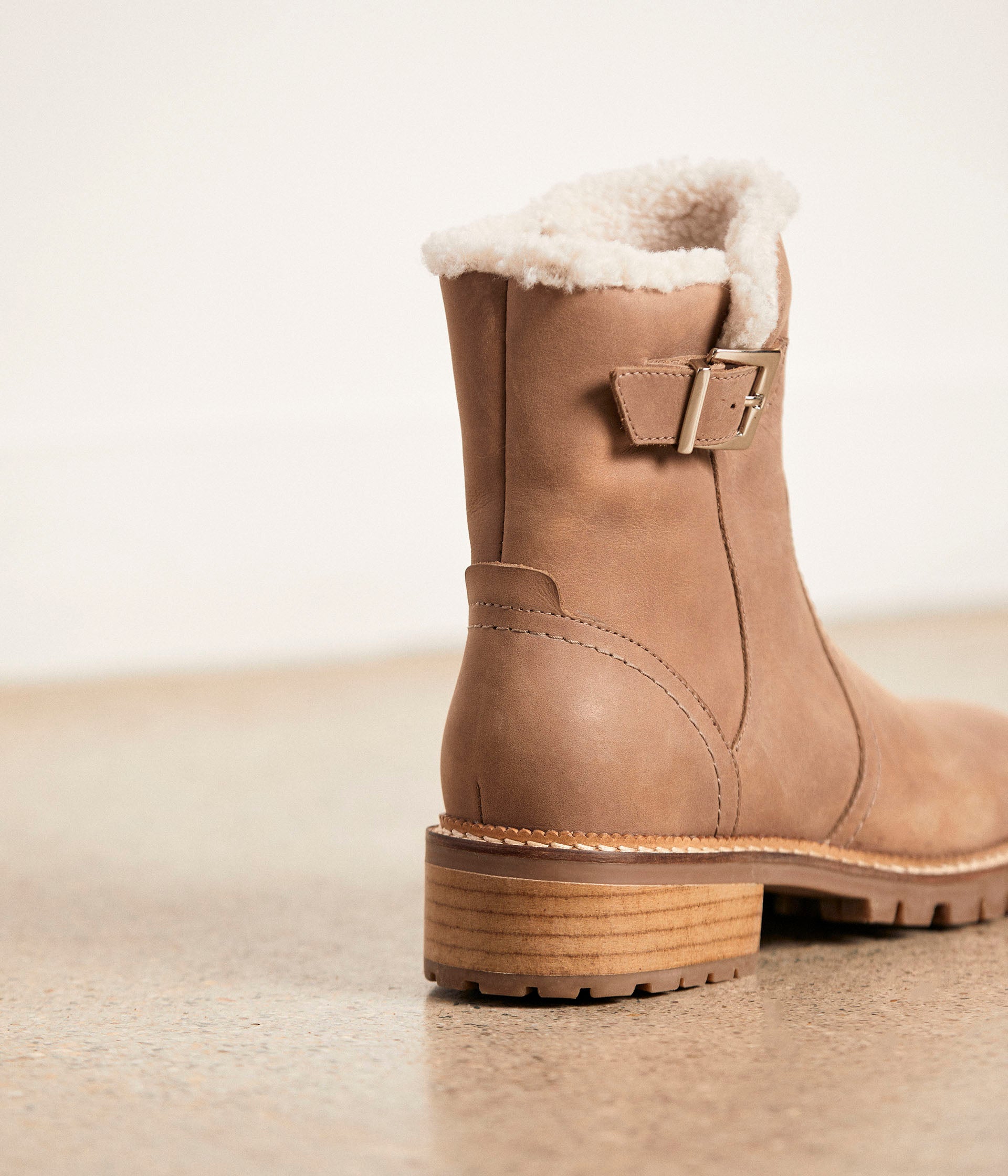 Boots fourrées beige Olga