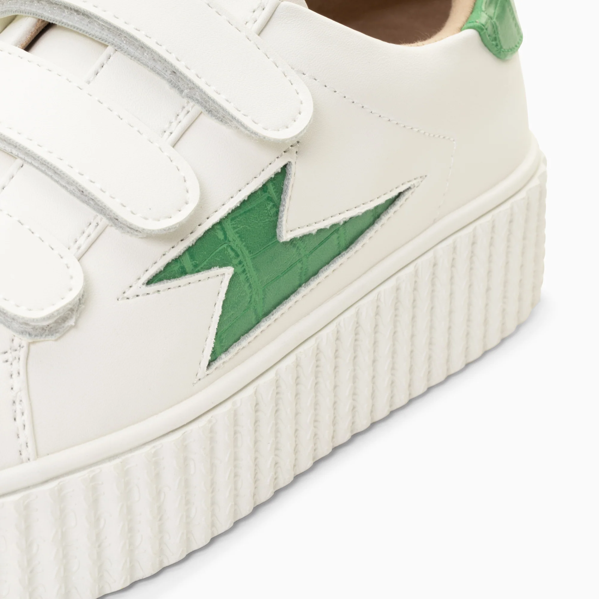 Sneakers-Baskets éclair Elsa blanc et vert menthe croco à scratchs