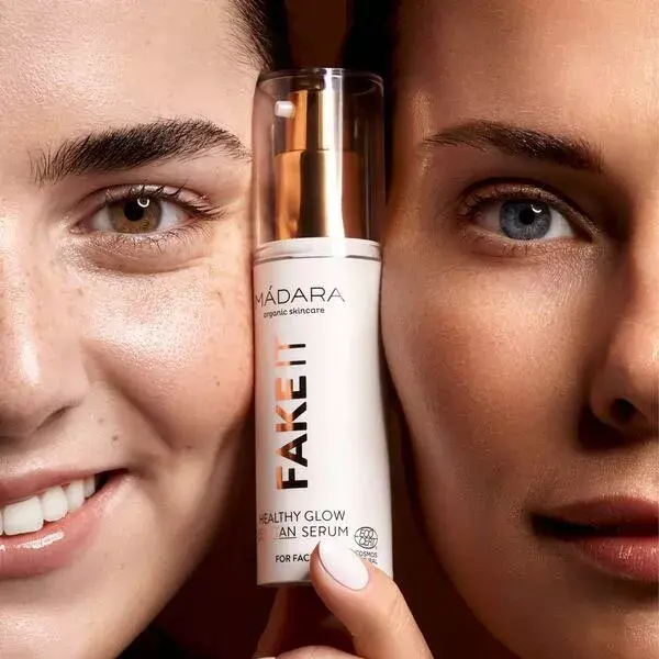 Sérum Autobronzeador Facial MÁDARA Fake It Healthy Glow 30ml