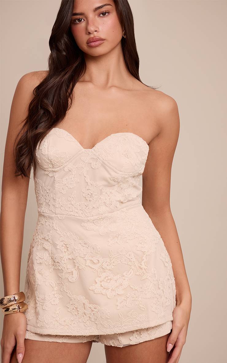 Light Nude Combinaison Short Bandeau En Dentelle Crochet Florale