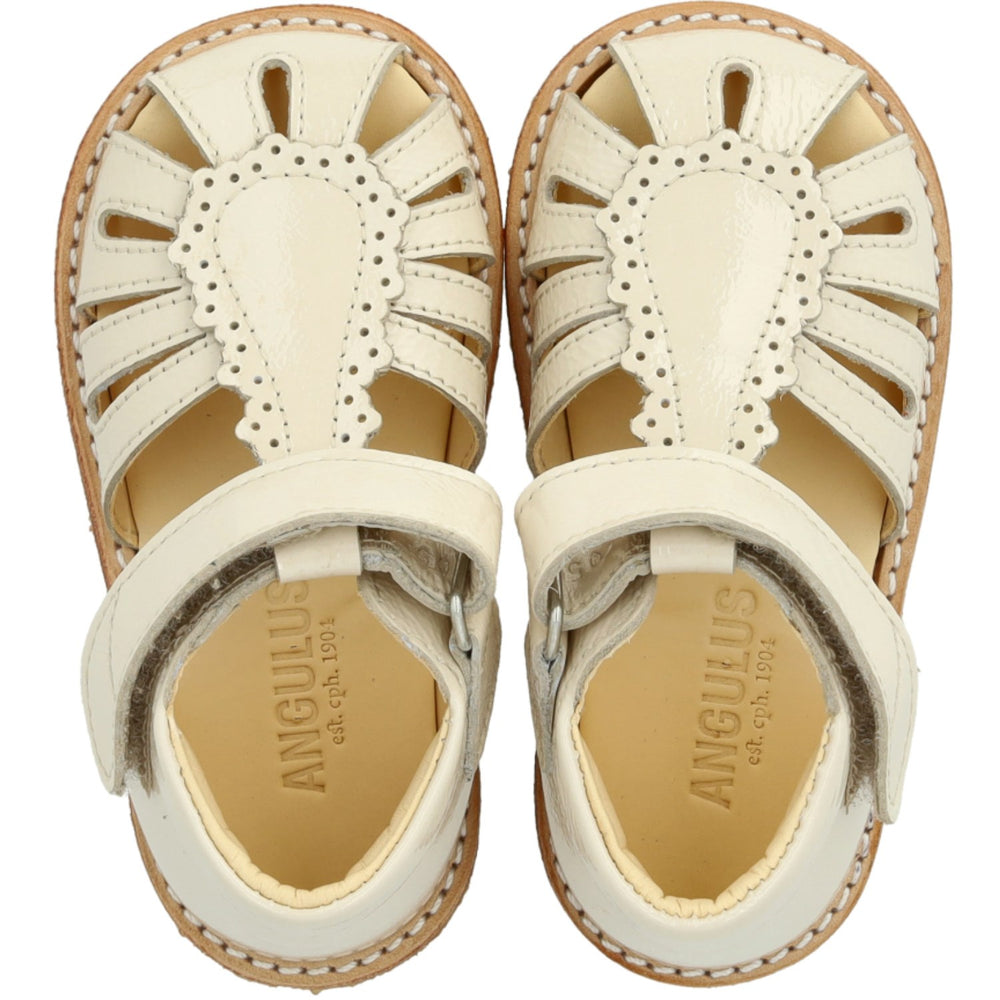Køb Angulus Buttermilk Begynder Sandal Med Velcrolukning