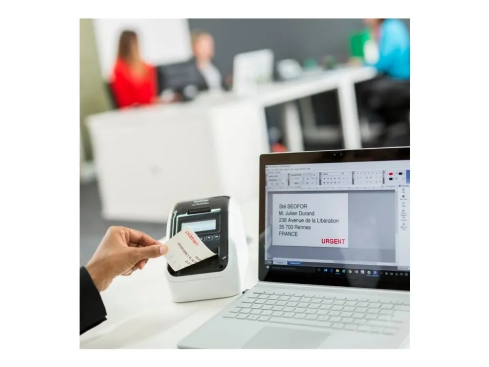 Brother QL-820NWBc - Etiketprinter - to-farvet (monokrom) - direkte termisk - Rulle (6,2 cm) - 300 x 600 dpi - op til 110 etiketter/min. - Bluetooth 5.2, USB, Wi-Fi(n), LAN - skærer - blank hvid, sort
