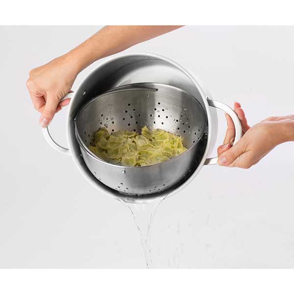 Faitout inox 24 cm avec panier passoire rotatif et couvercle en verre