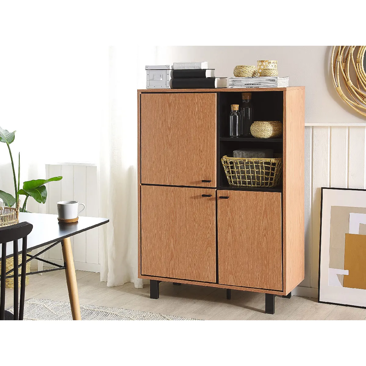 Beliani PARAMOUNT Commode - Bois Clair