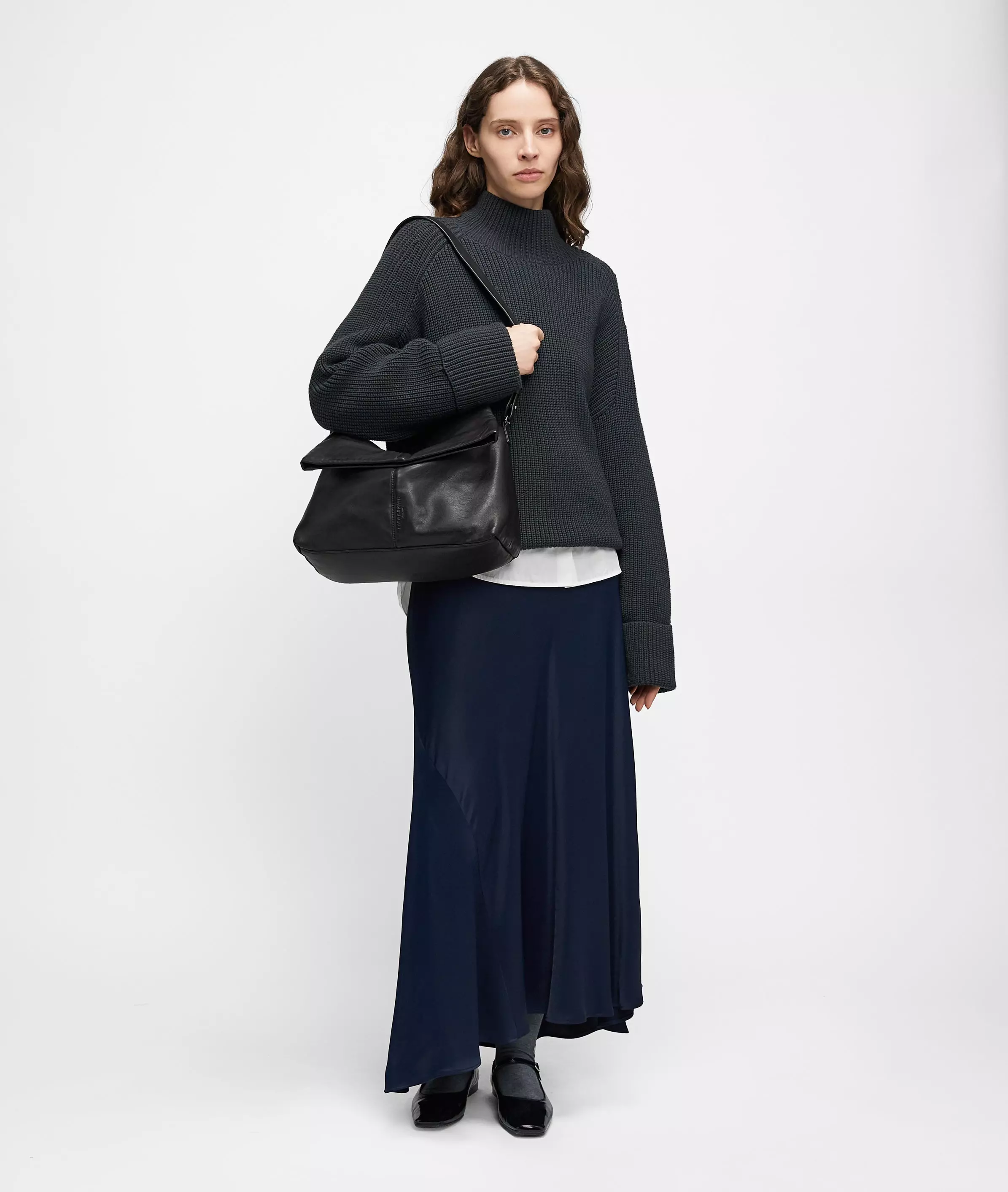 Fiona Hobo M Spacious sheepskin hobo bag