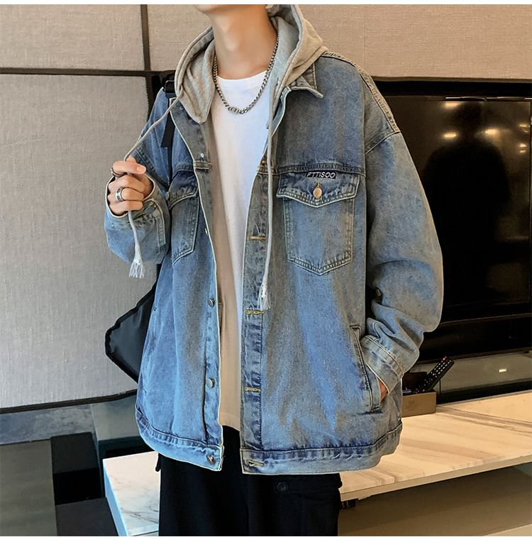 Whyessa - Oversized denim jack met afneembare capuchon en knoopsluiting