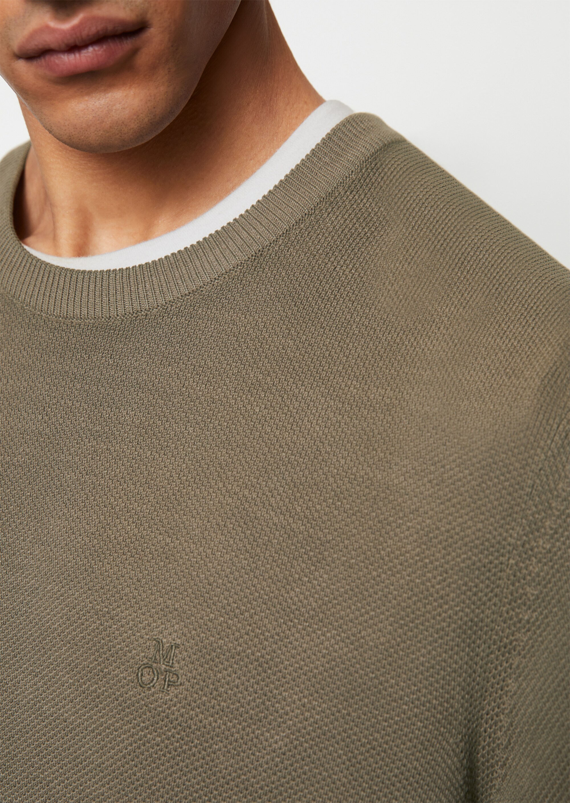 Pullover regular mit feiner Piqué-Struktur