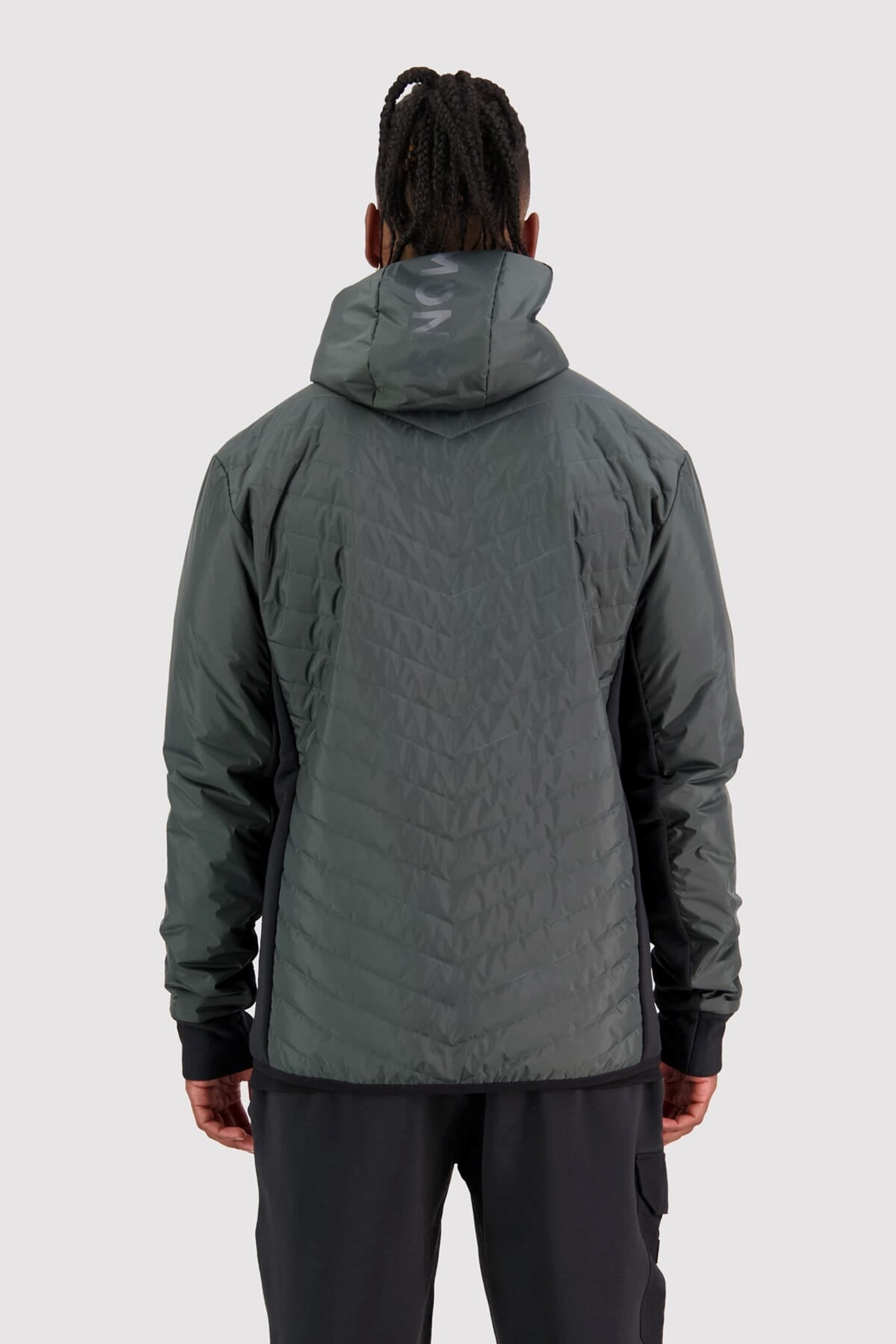 Mons Royale Arete Insulation Hood M's<br>Umulig å ikke like denne jakken!