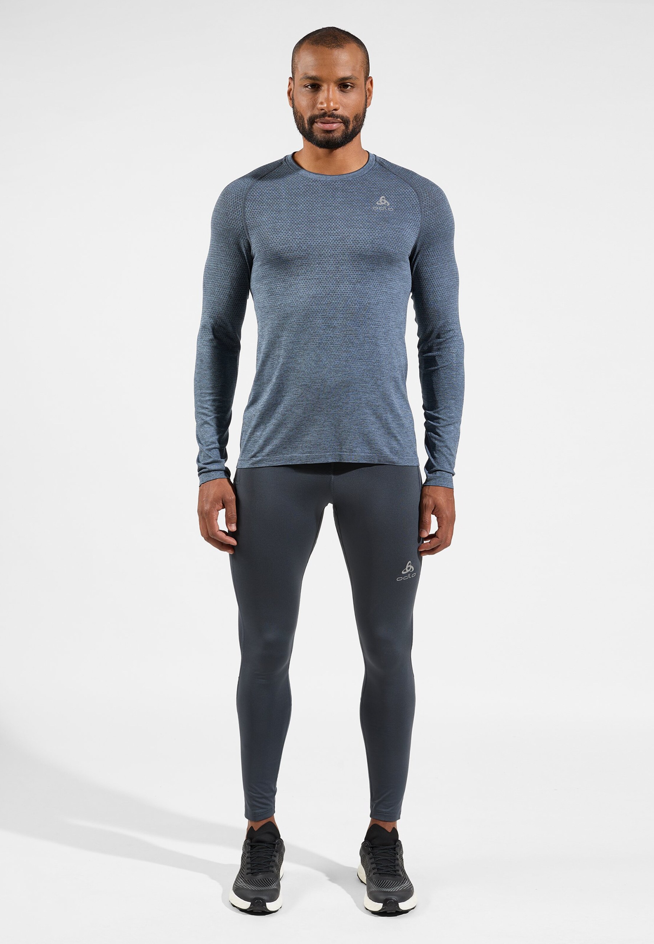 Essentials Seamless Langarm-Laufshirt in folkstone gray melange