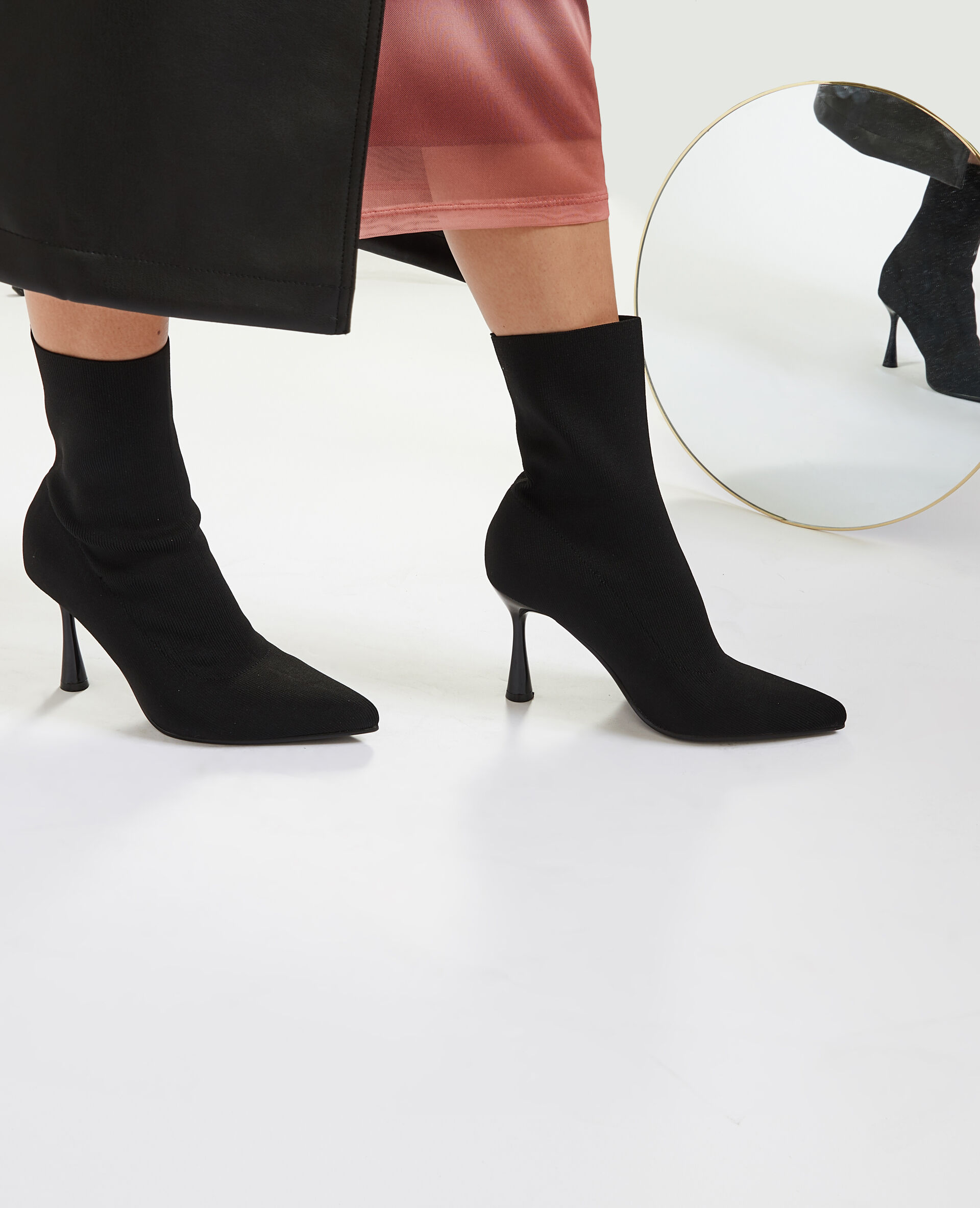 Boots pointues en maille textile extensible - Noir