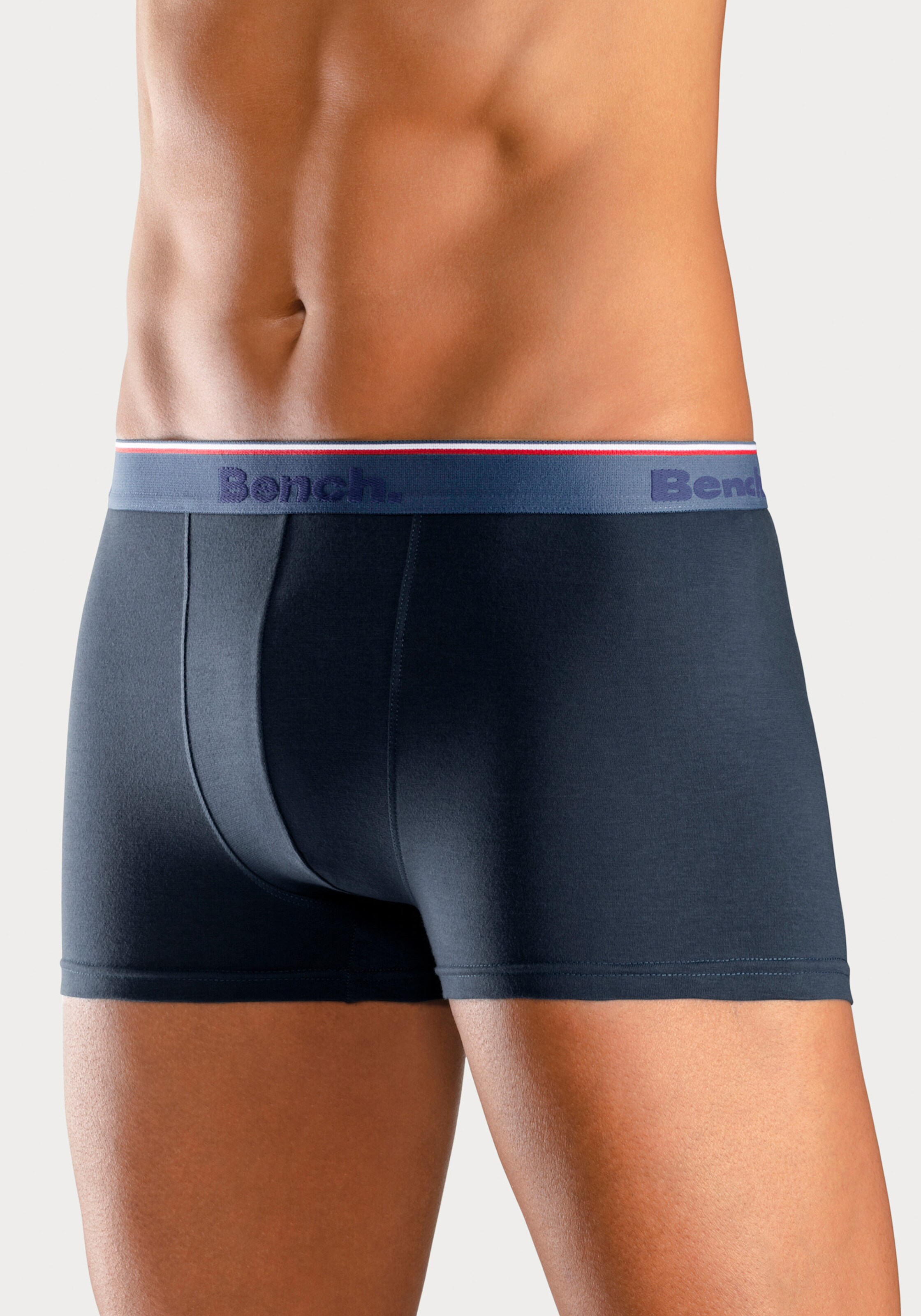Bench. Boxer in navy, blau