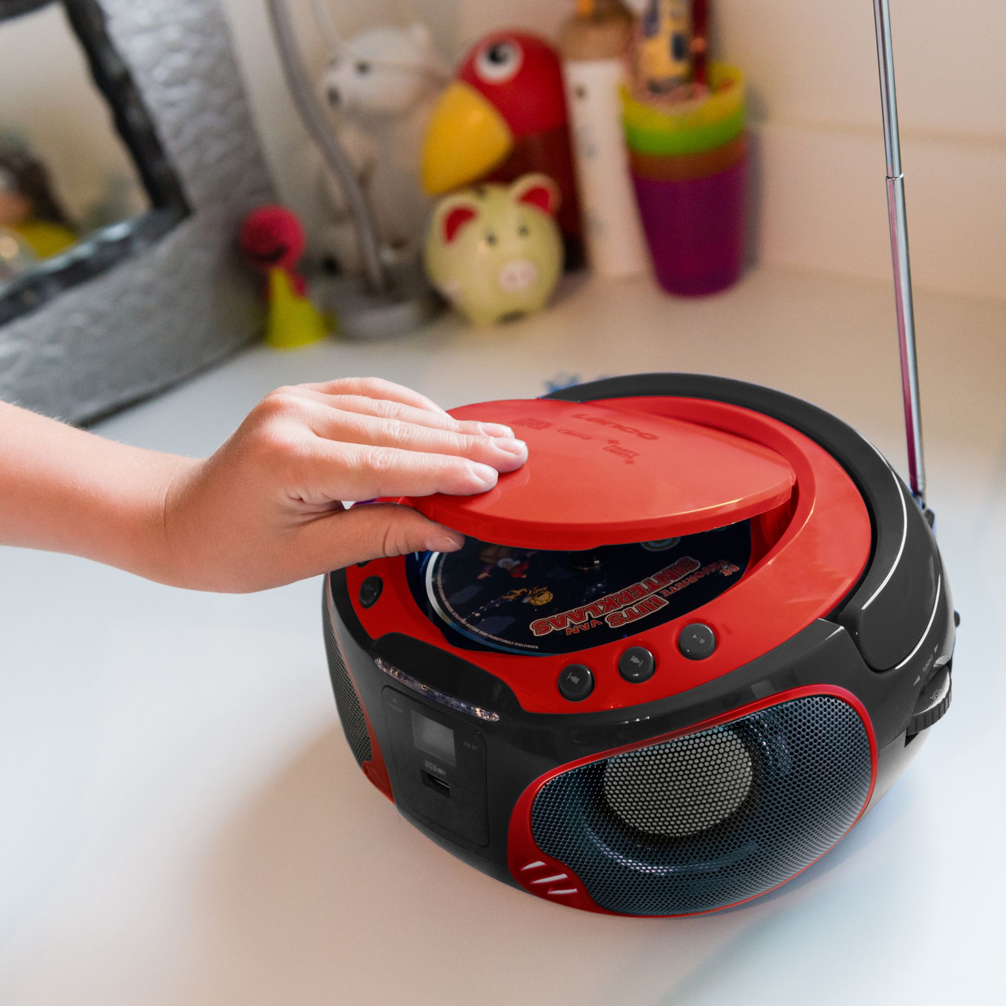 Lenco SCD-550 draagbare FM radio - Red
