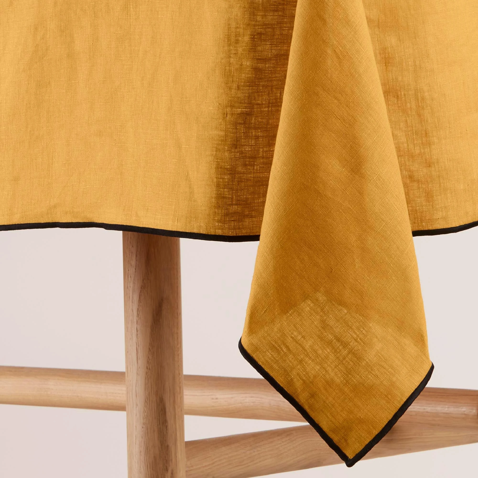 CARLINA - Nappe carrée | Jaune