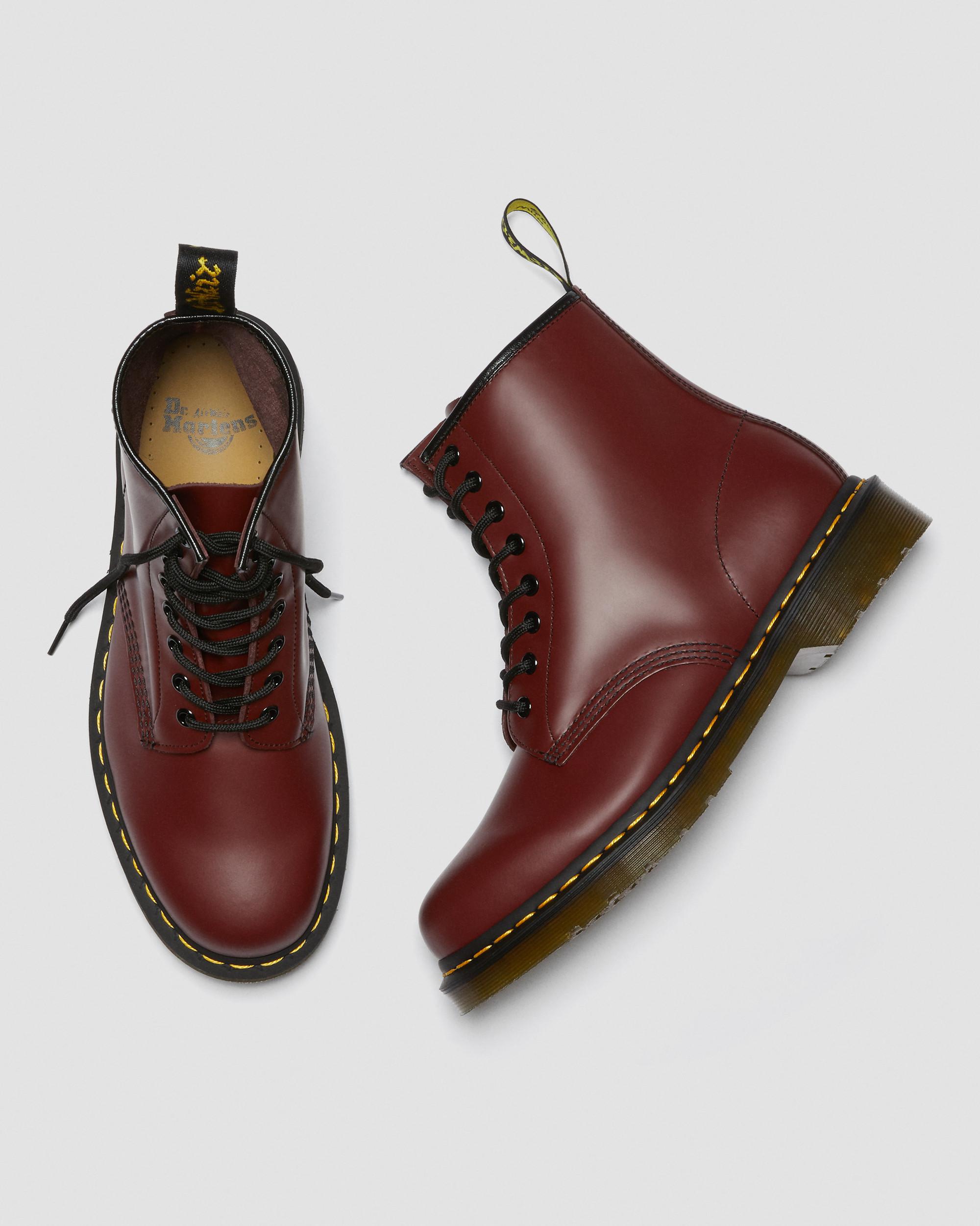 1460 Smooth Leather Lace Up Boots