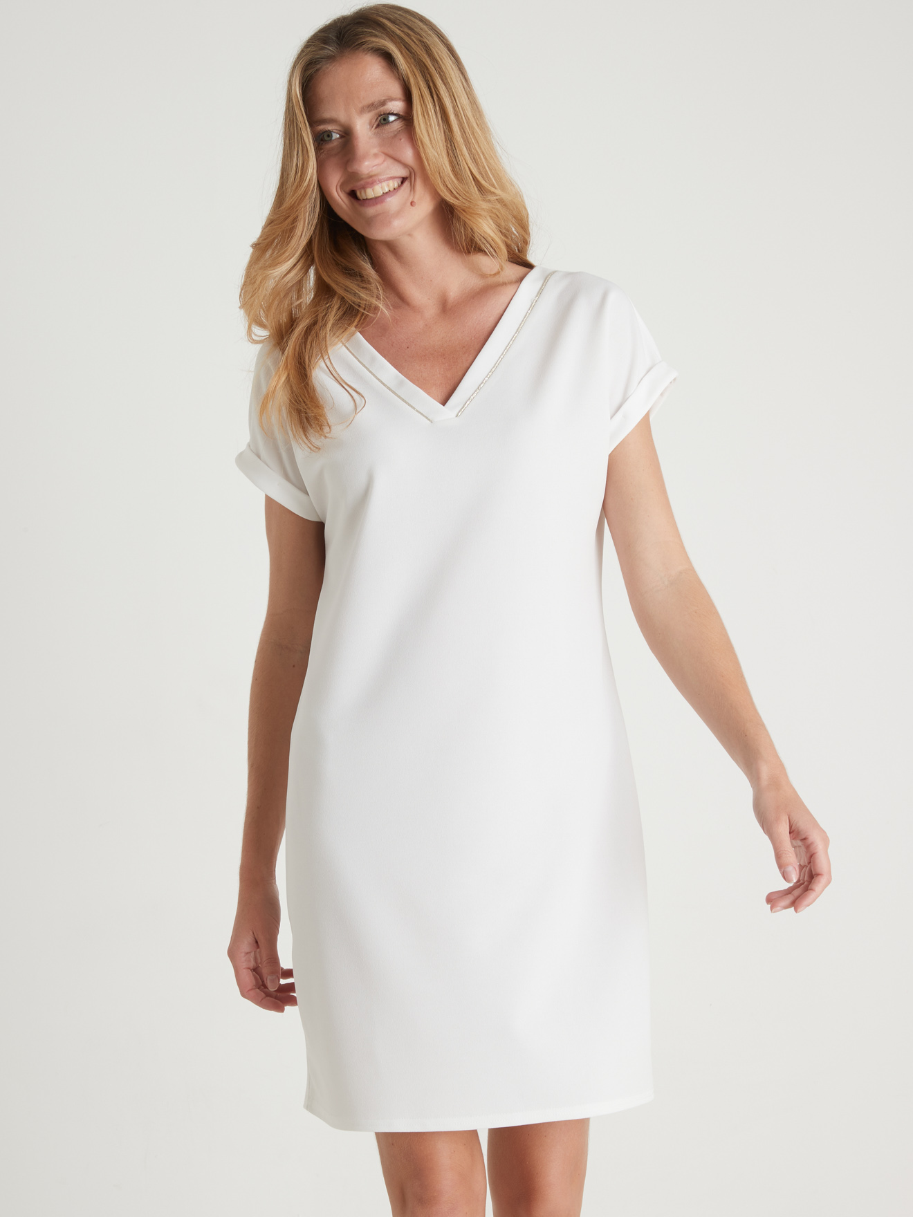 Robe housse encolure V