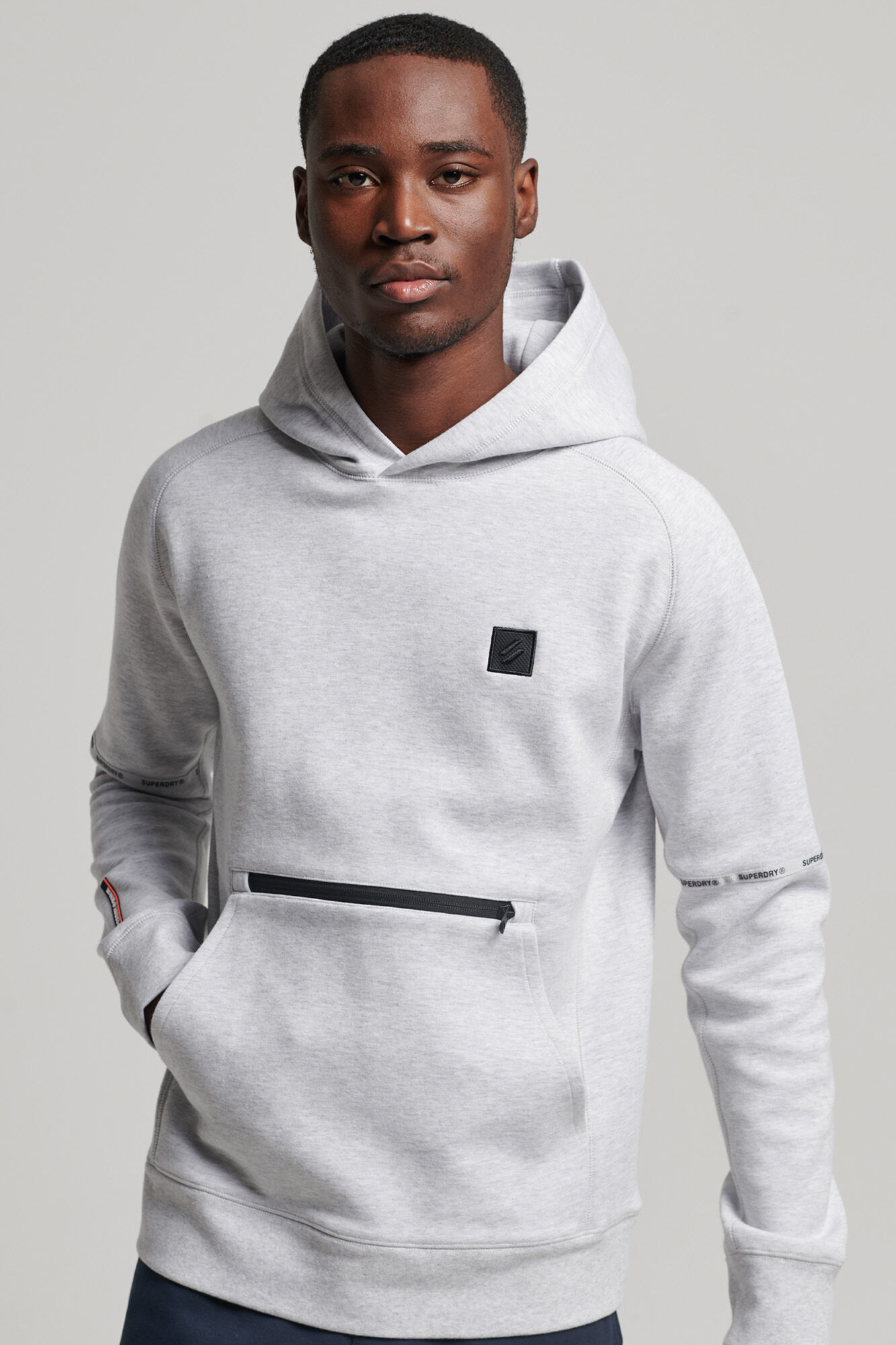 Sudadera Code Tech Hood - cinza claro