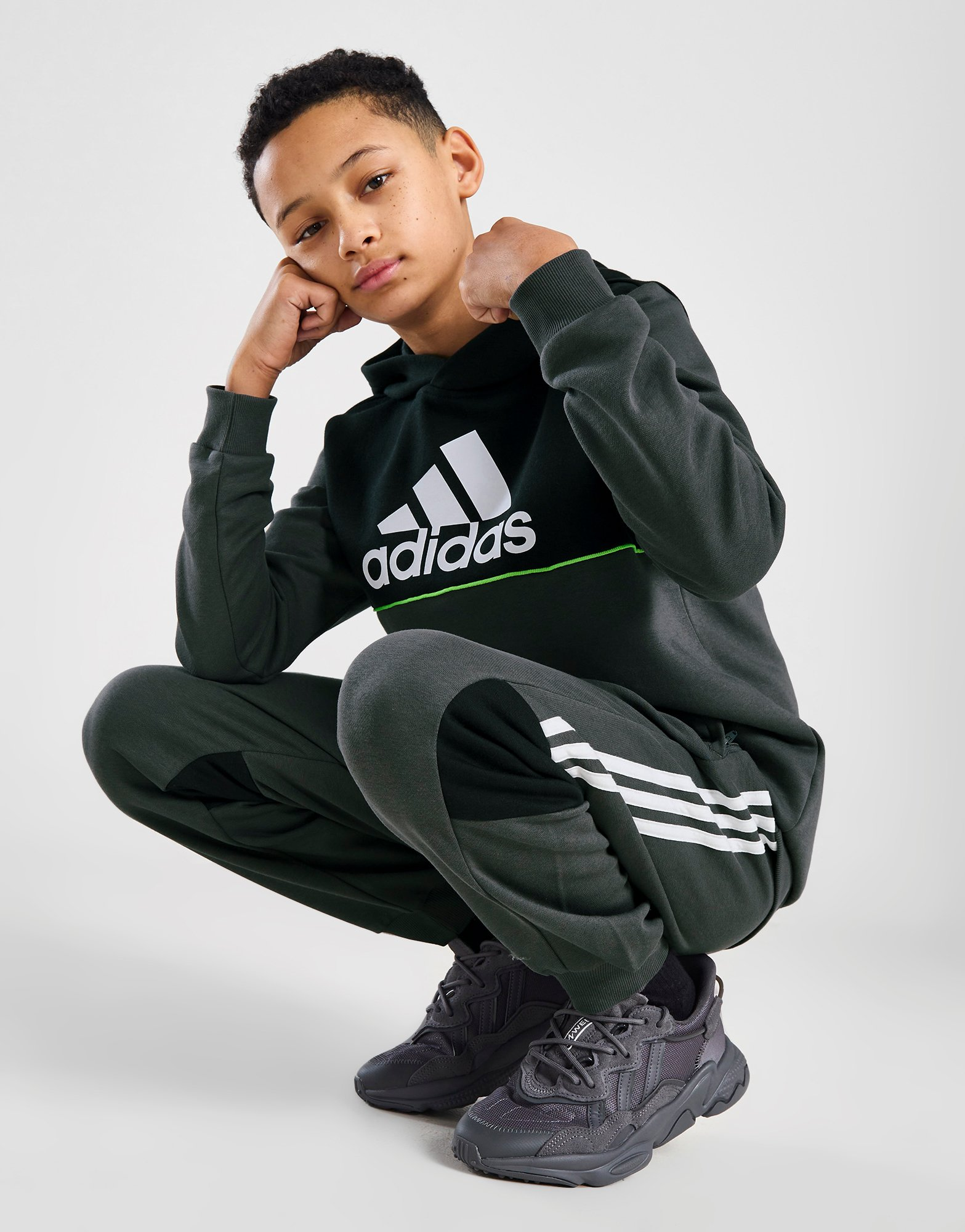 adidas Sweat à Capuche Badge of Sport Junior