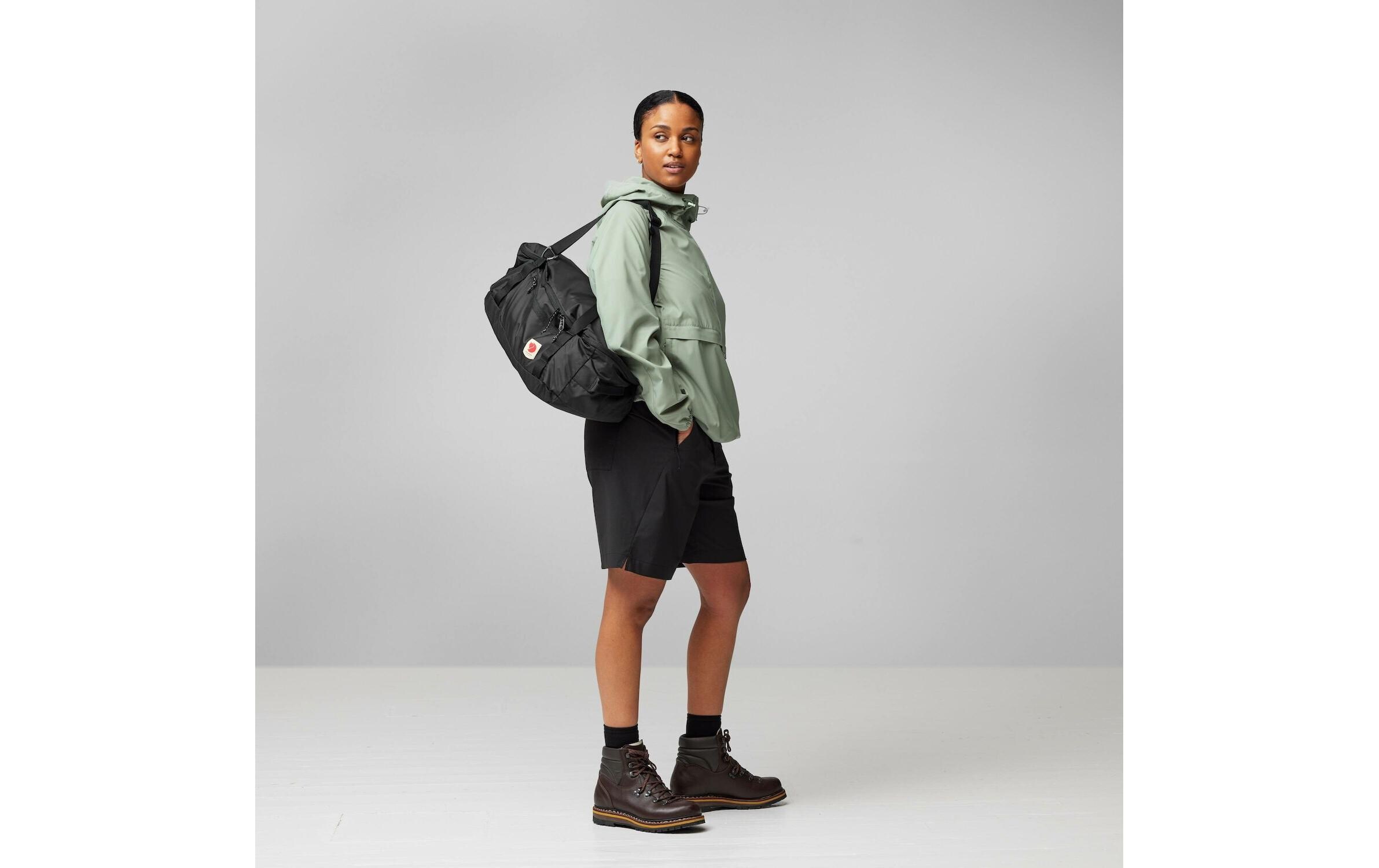 Duffle Bag High Coast Duffel 22 SchwarzLeichte und vielseitige Tasche mit verschiedenen Tragemöglichkeiten