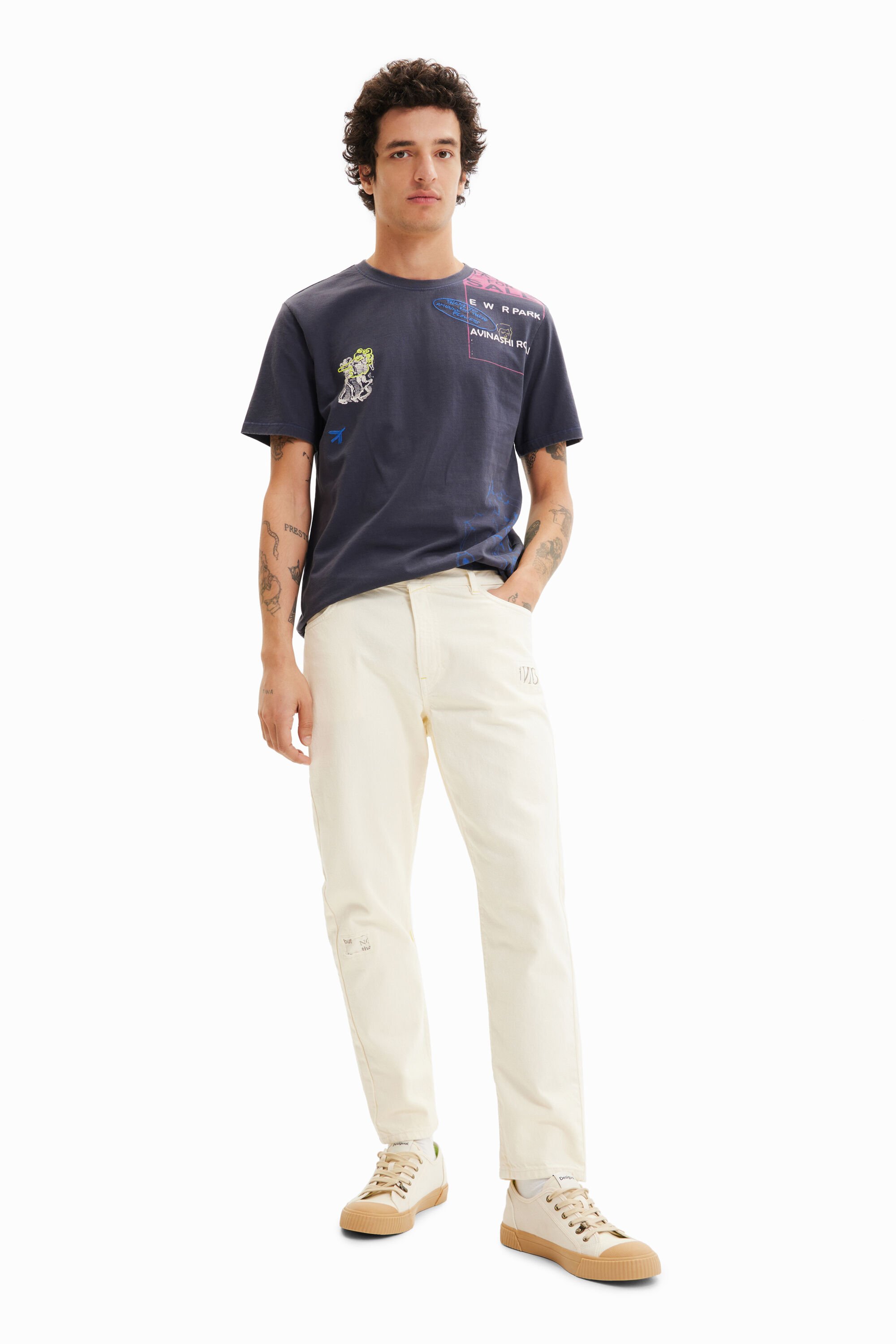 T-shirt arty broderies