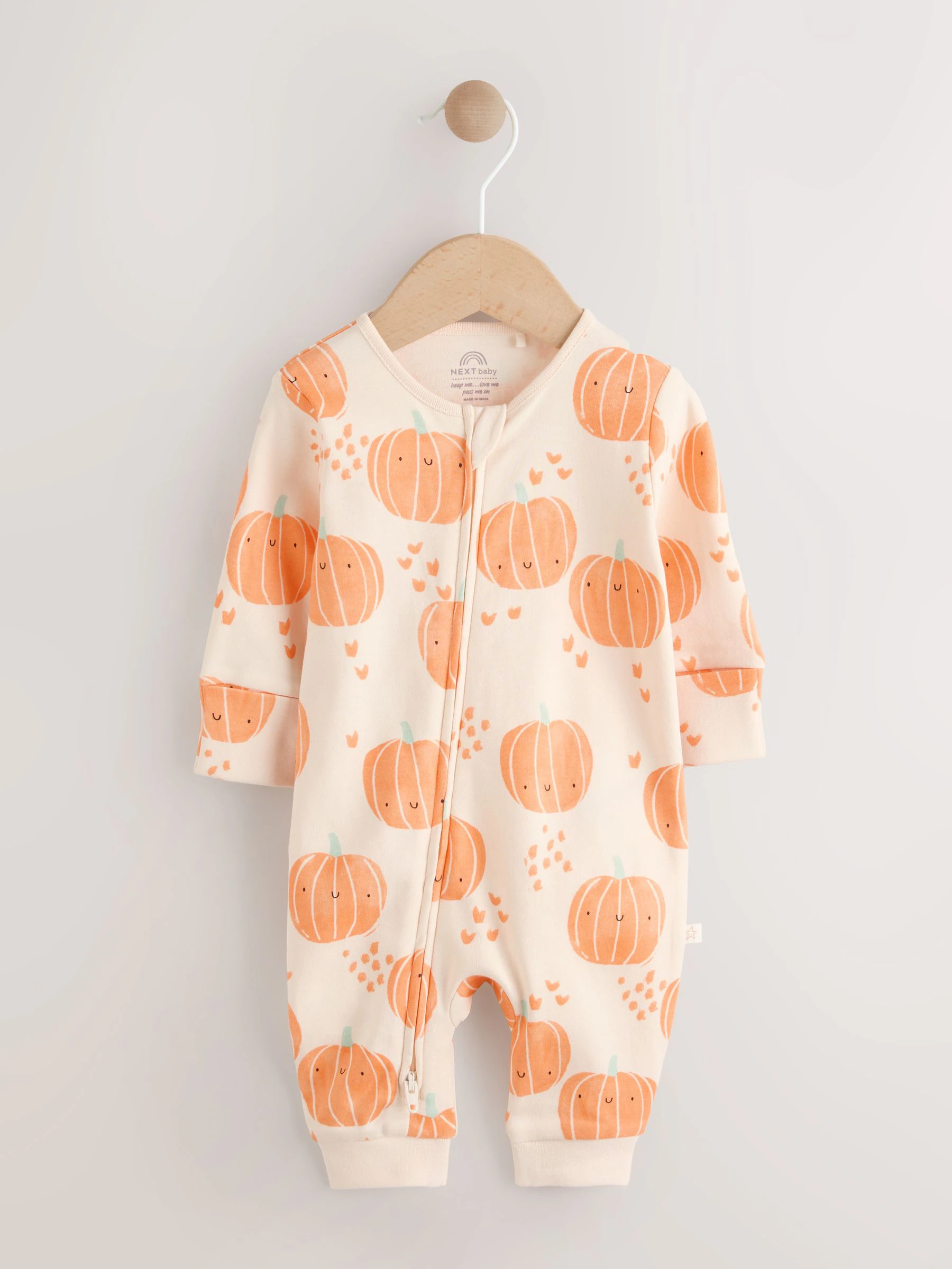 Oranje - Voetloze babypyjama met tweewegrits met pompoenen (0mnd-3jr)